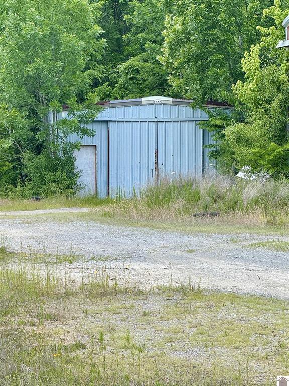 86 Main Street Property Photo 6