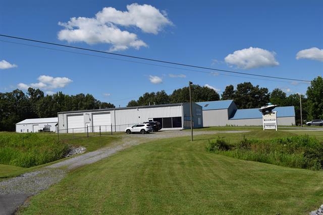 8975 Us-62 Property Photo 16