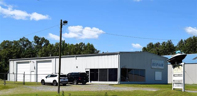 8975 Us-62 Property Photo 17
