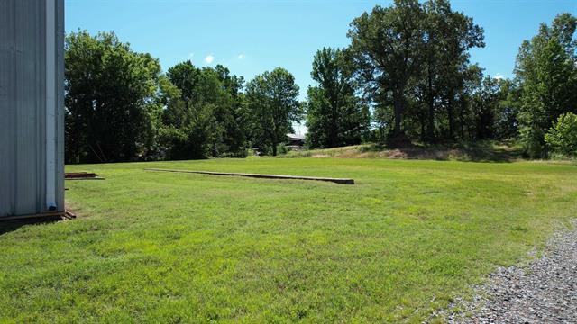 8975 Us-62 Property Photo 23