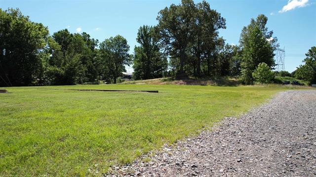 8975 Us-62 Property Photo 24