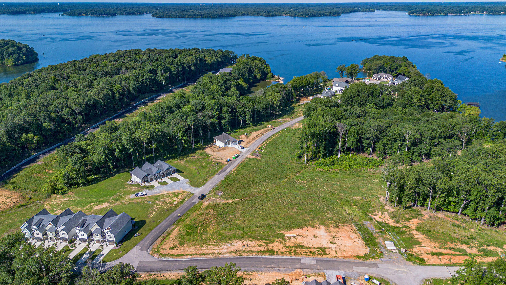 928 Eagle Point Drive Lot #16 Property Photo 16