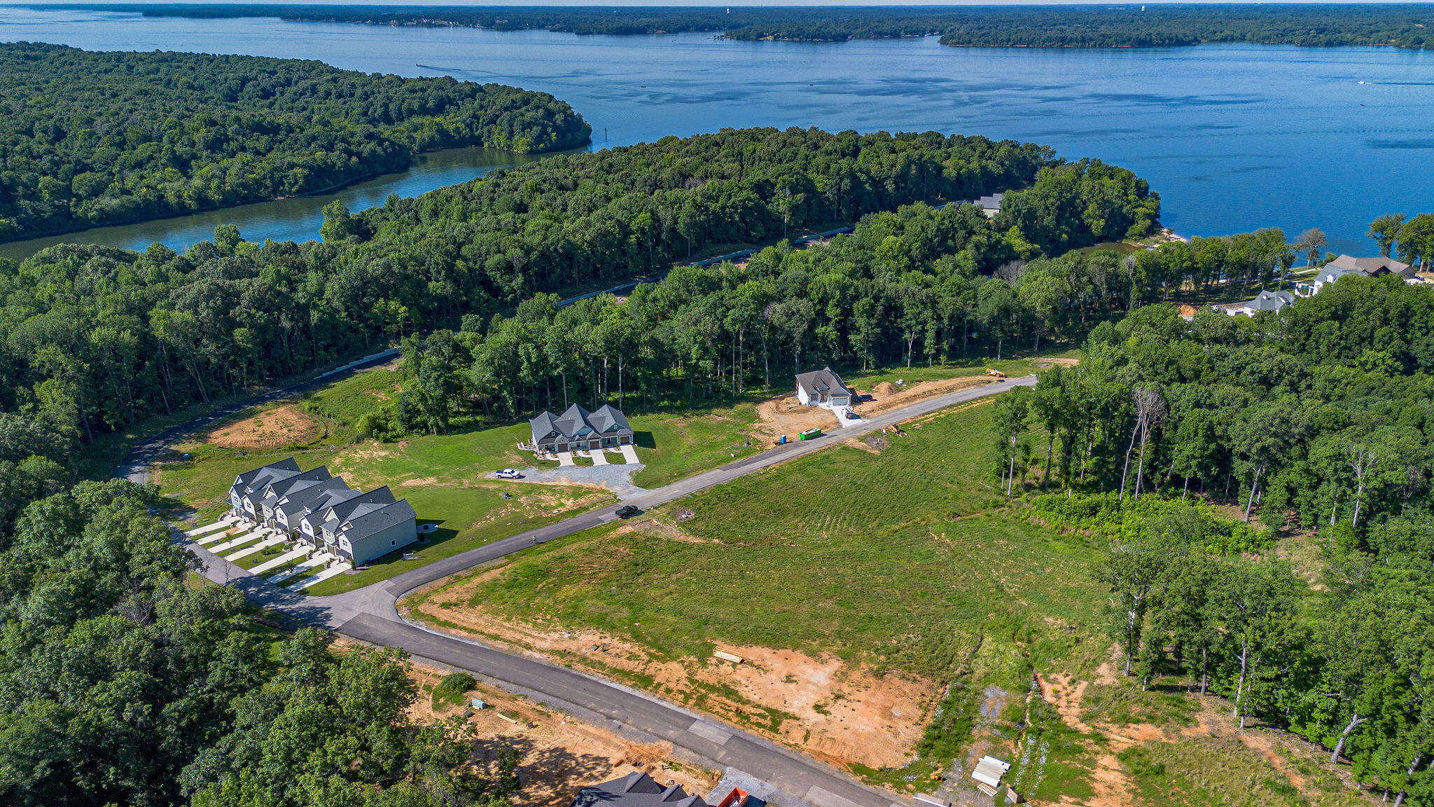 928 Eagle Point Drive Lot #16 Property Photo 18