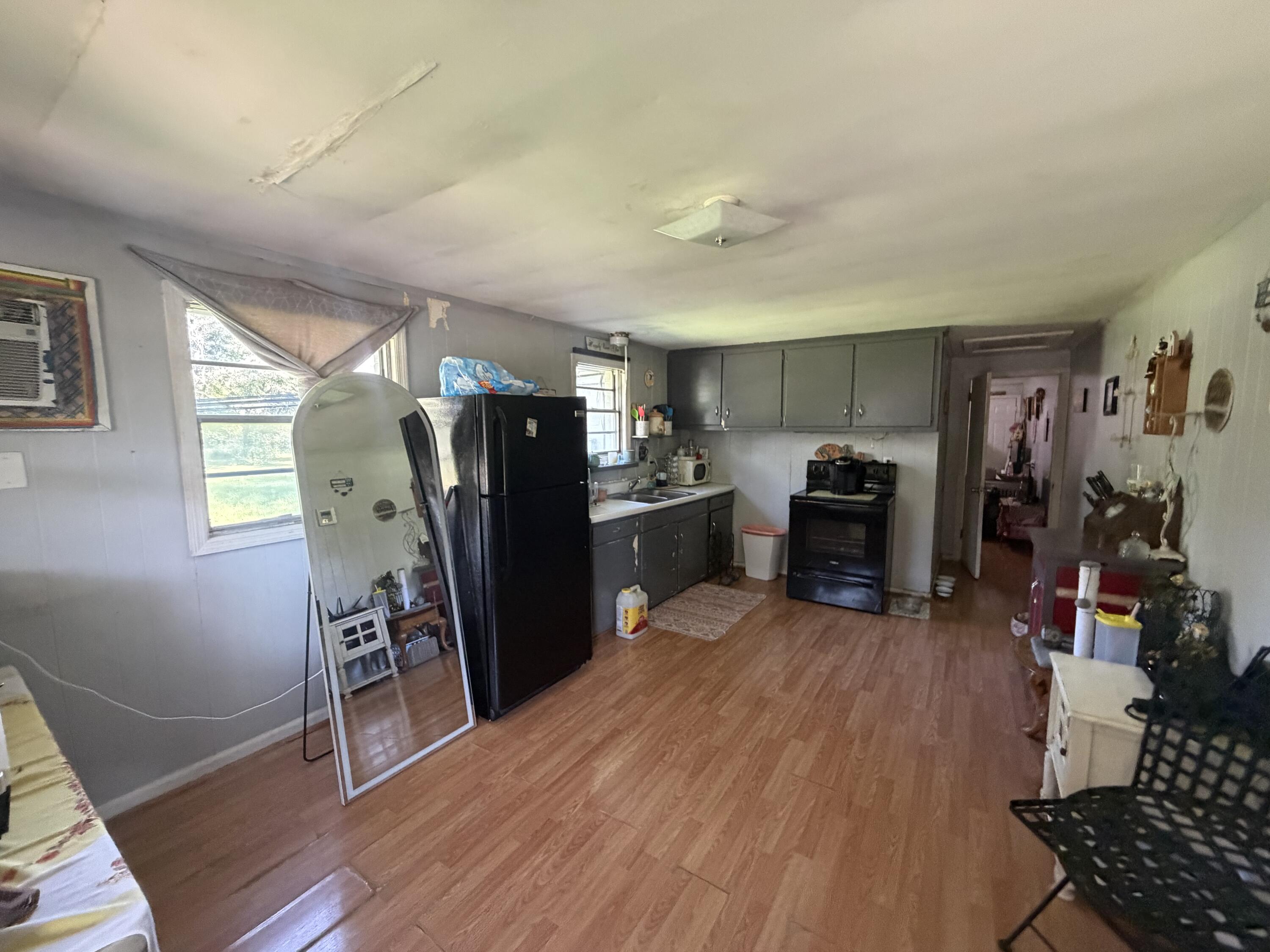 1602 Dodson Street Property Photo 16