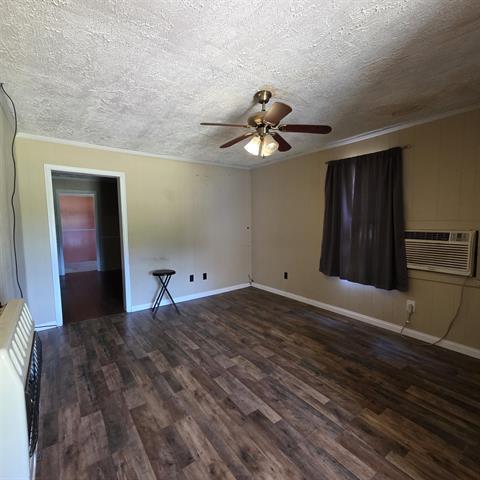 845 S County Line Road Property Photo 11