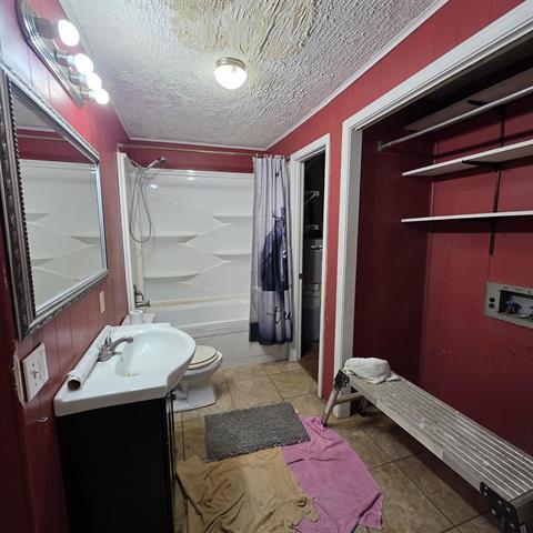 845 S County Line Road Property Photo 14
