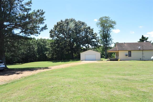 845 S County Line Road Property Photo 23