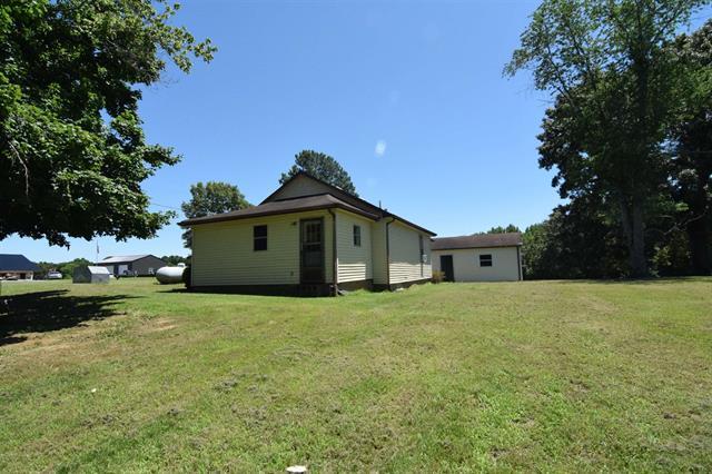 845 S County Line Road Property Photo 25