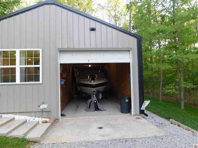 92 Clara Lane Property Photo 15