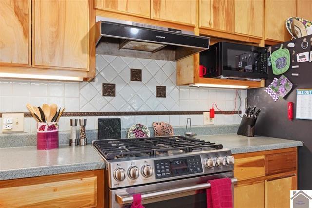803 N State Route 810 Property Photo 11