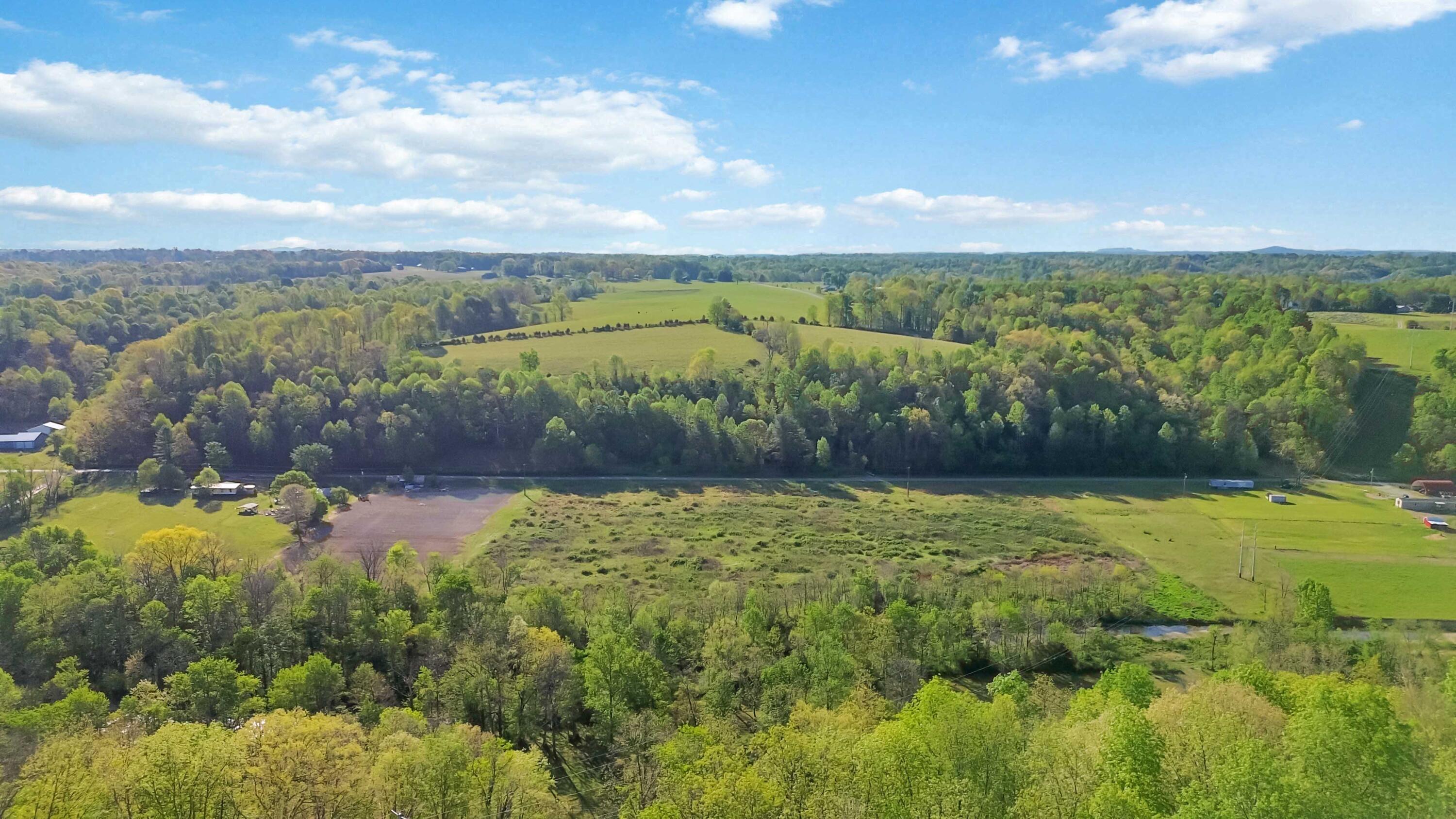 2122 Upper Brush Creek Road Property Photo 7