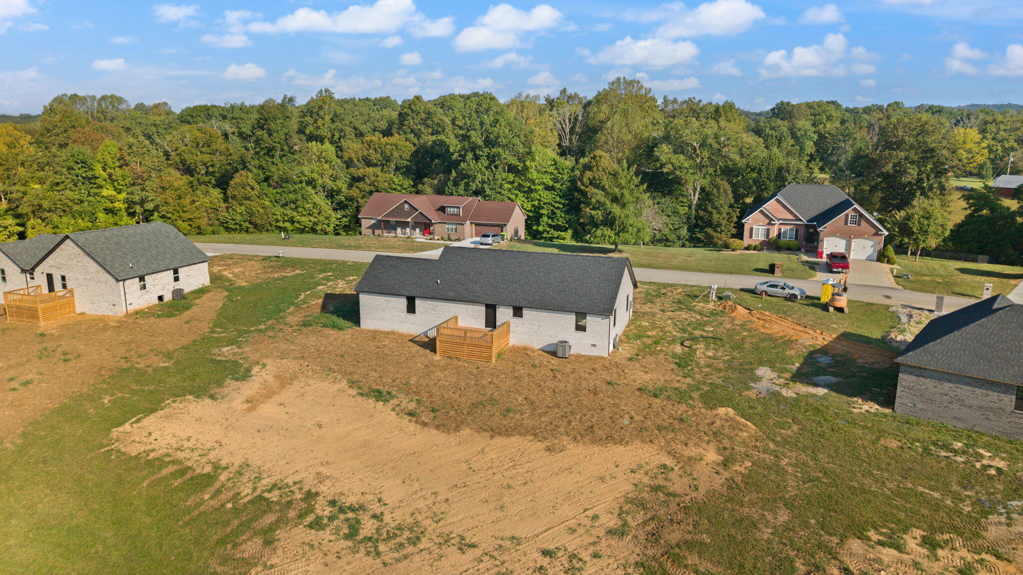 425 Madison Cir Circle Property Photo 8