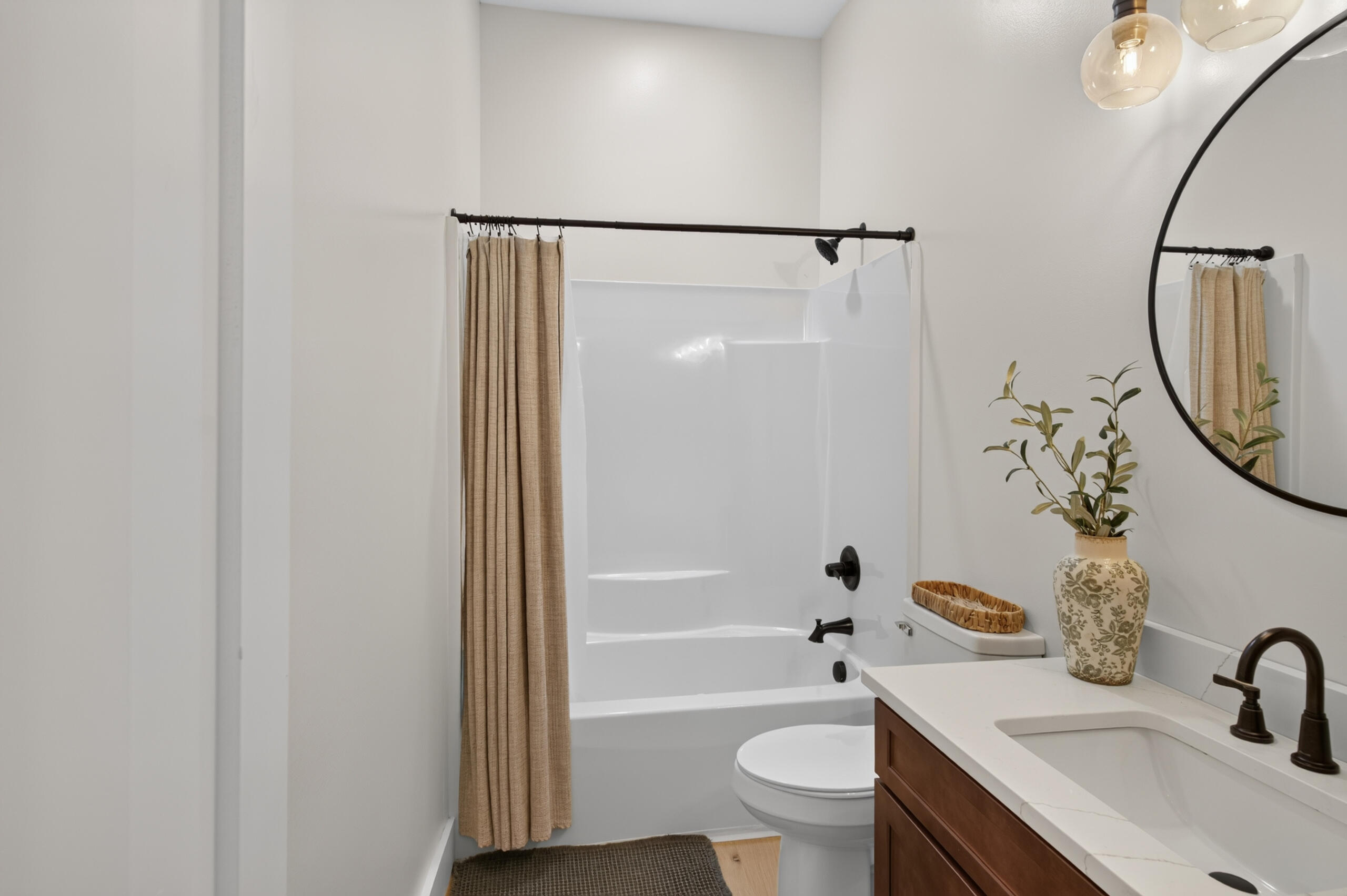 39 Bradley Street Property Photo 34