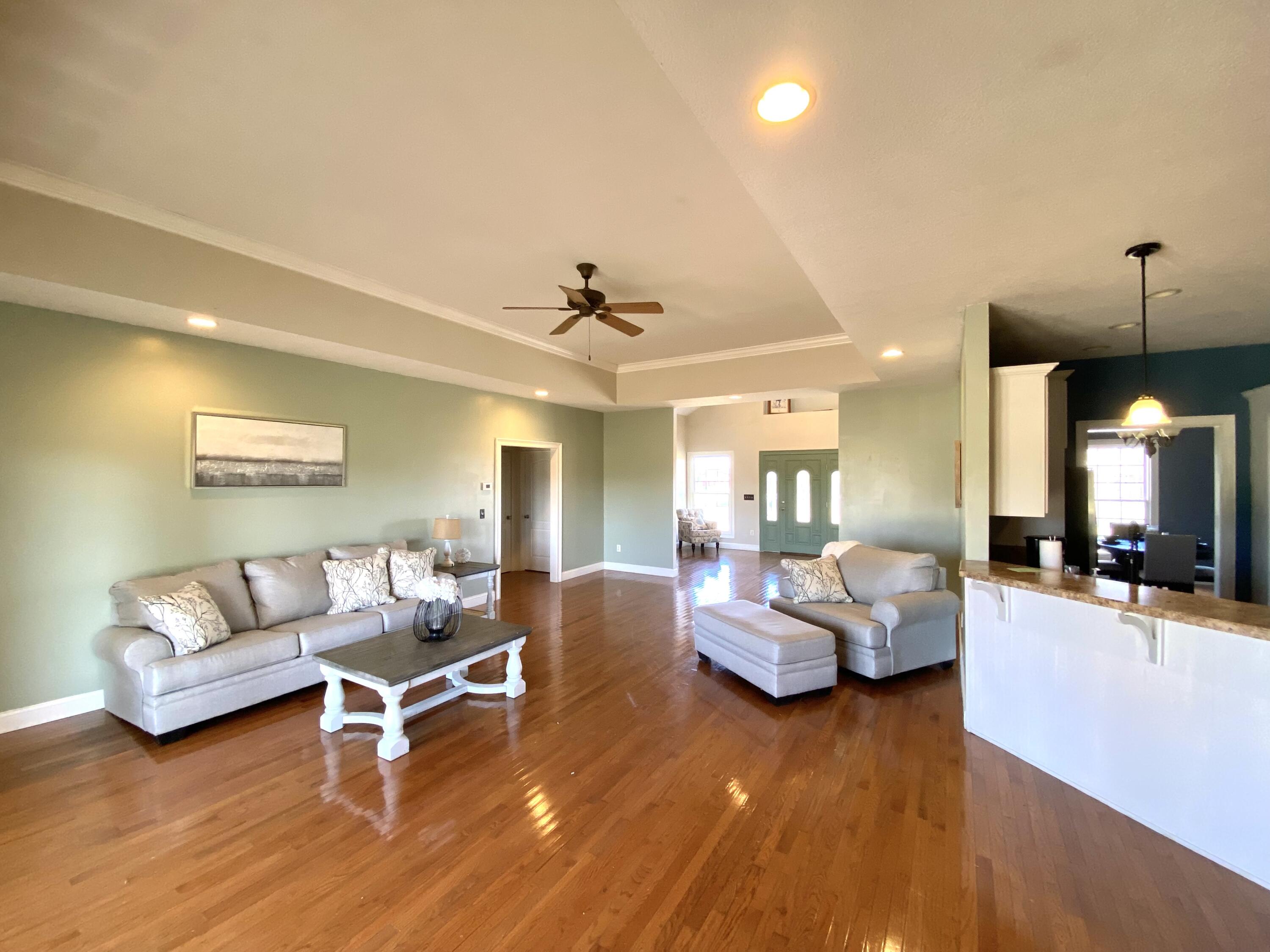 270 Mckenna Drive Property Photo 9