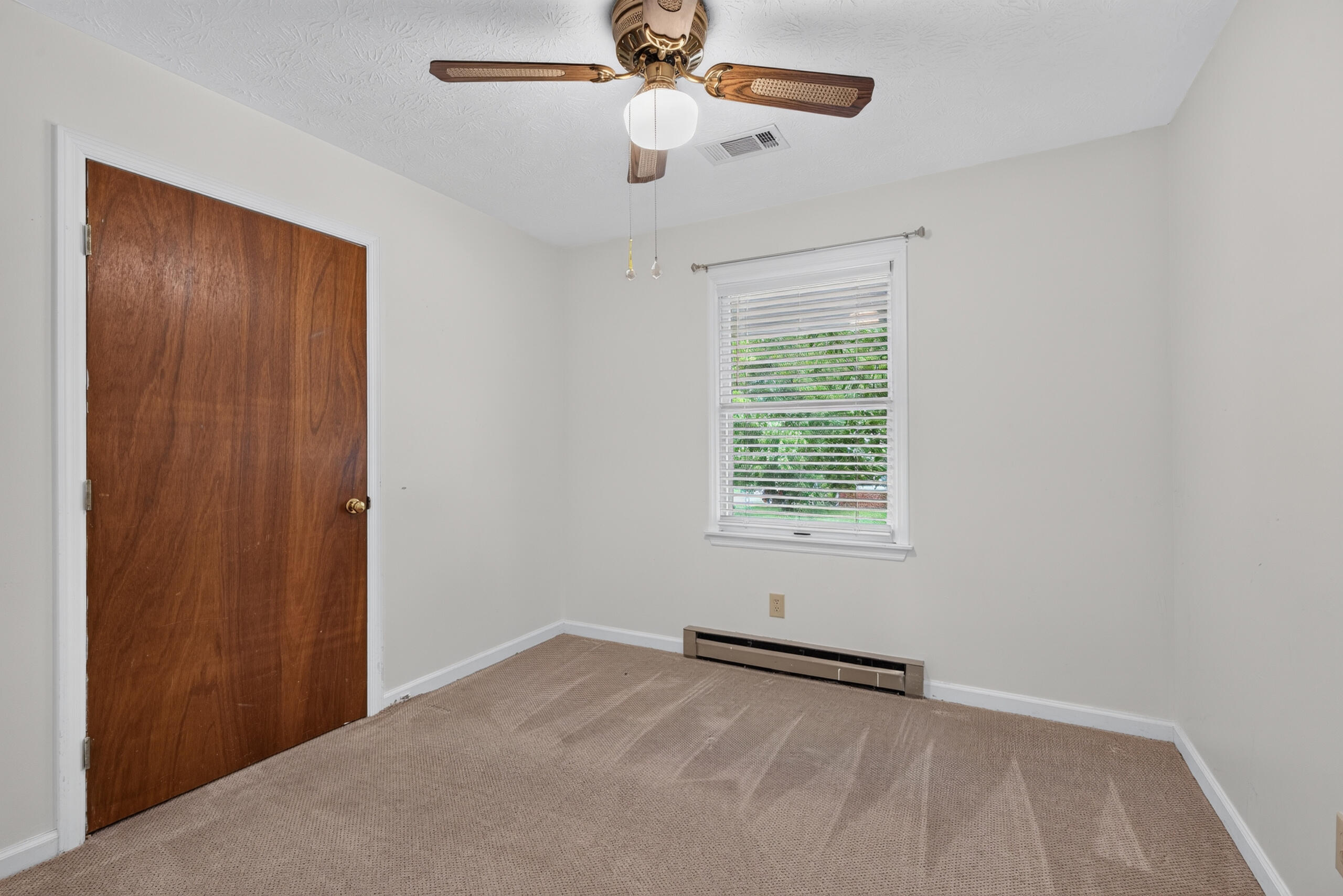 625 Tocher Drive Property Photo 16