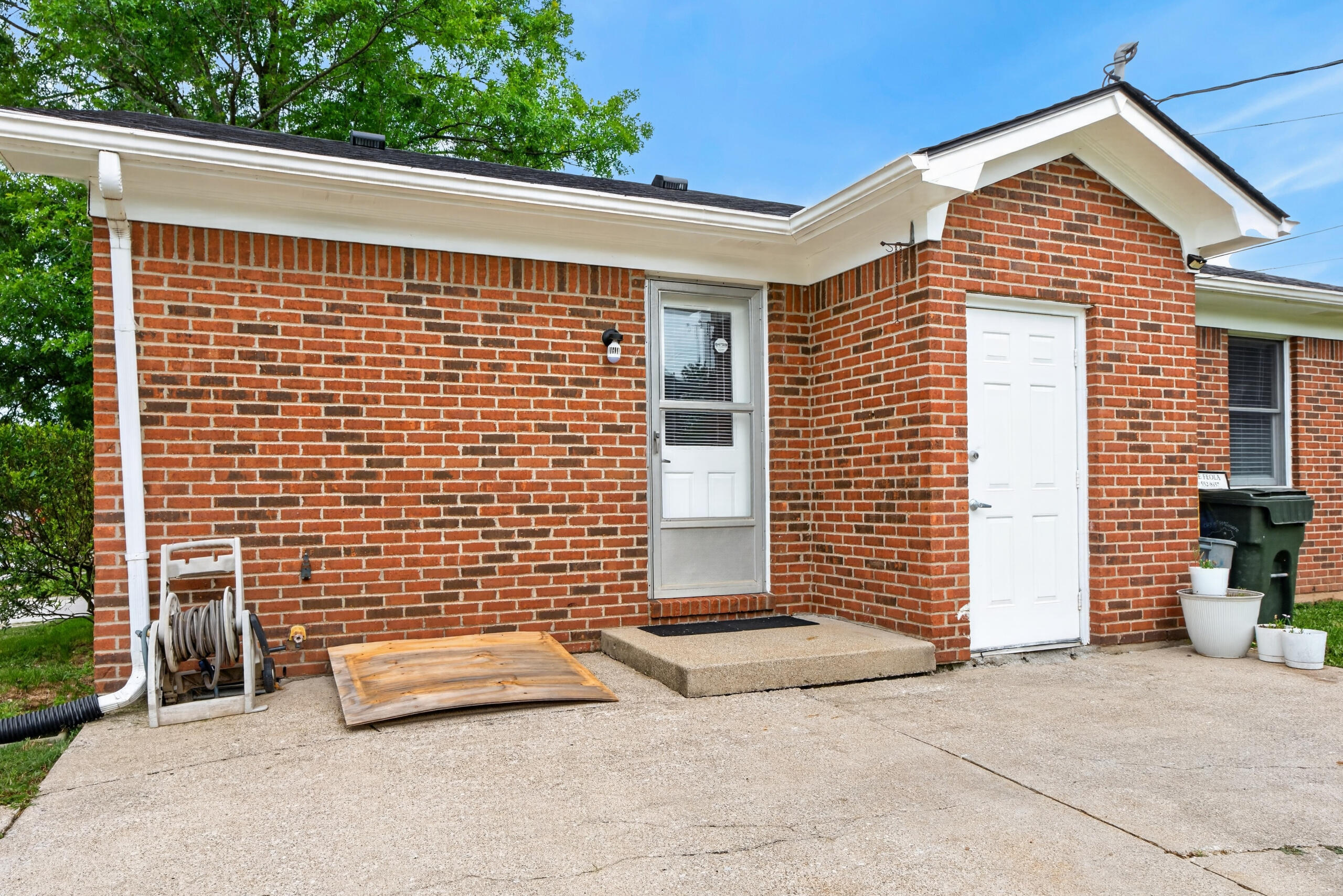 625 Tocher Drive Property Photo 21