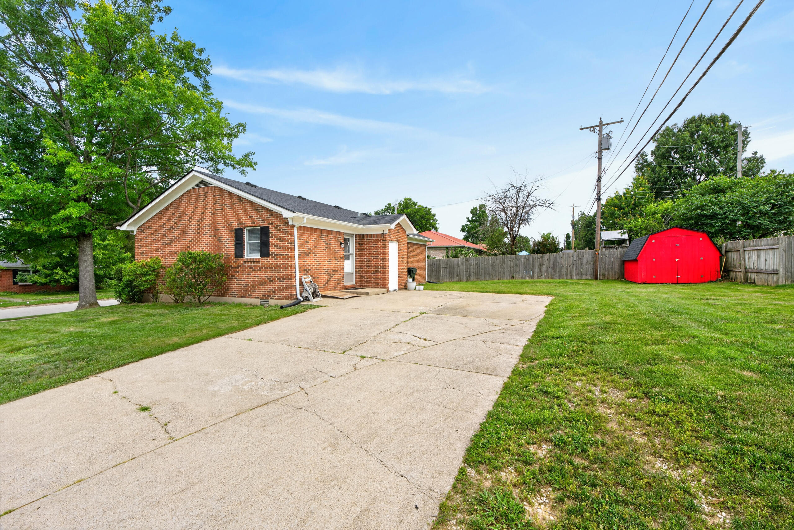 625 Tocher Drive Property Photo 22