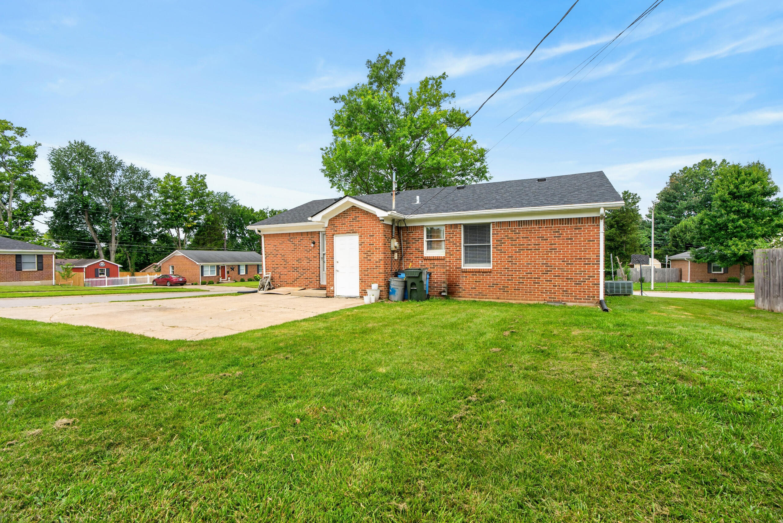 625 Tocher Drive Property Photo 23