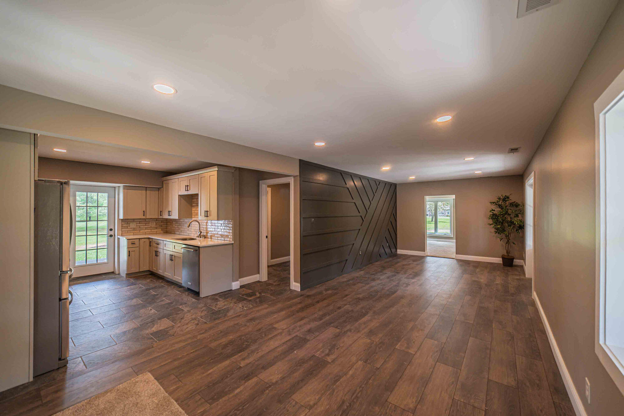 3259 Big Bear Highway Property Photo 9