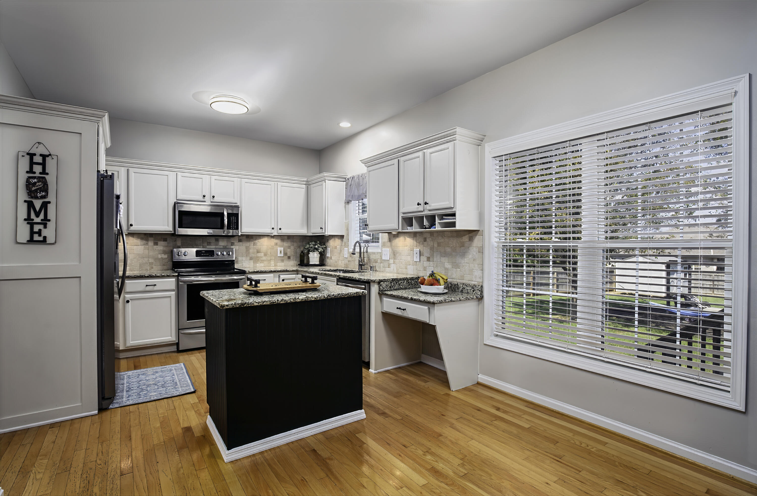 308 S Hill Road Property Photo 10
