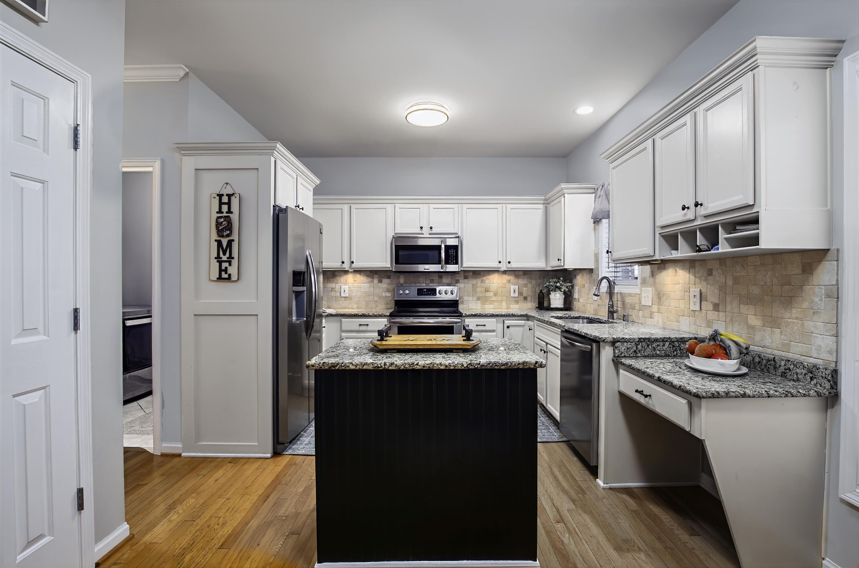 308 S Hill Road Property Photo 11
