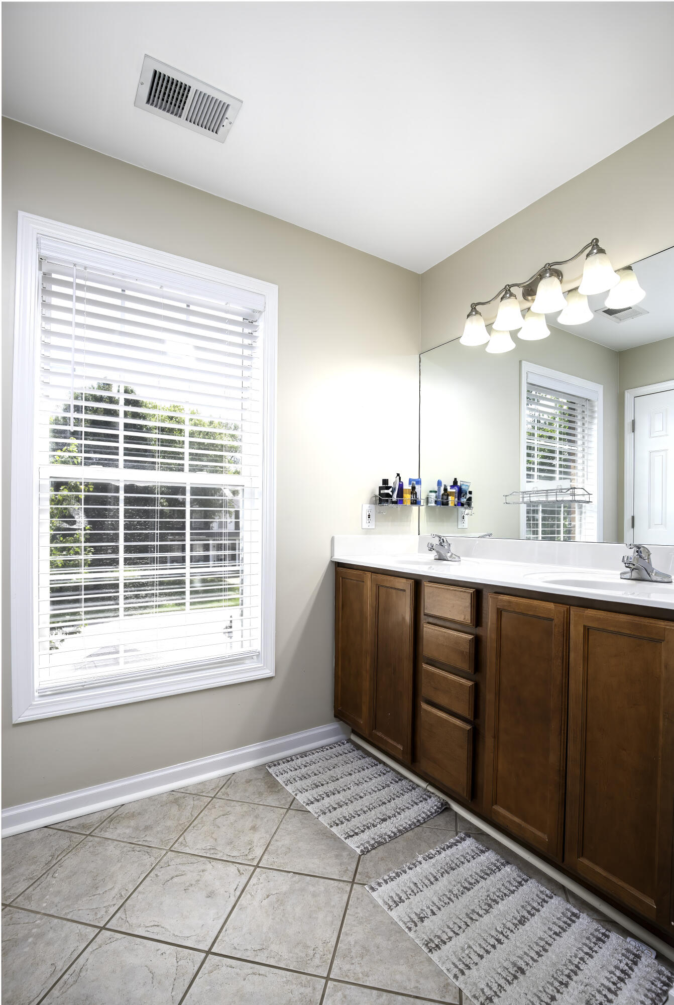 308 S Hill Road Property Photo 22
