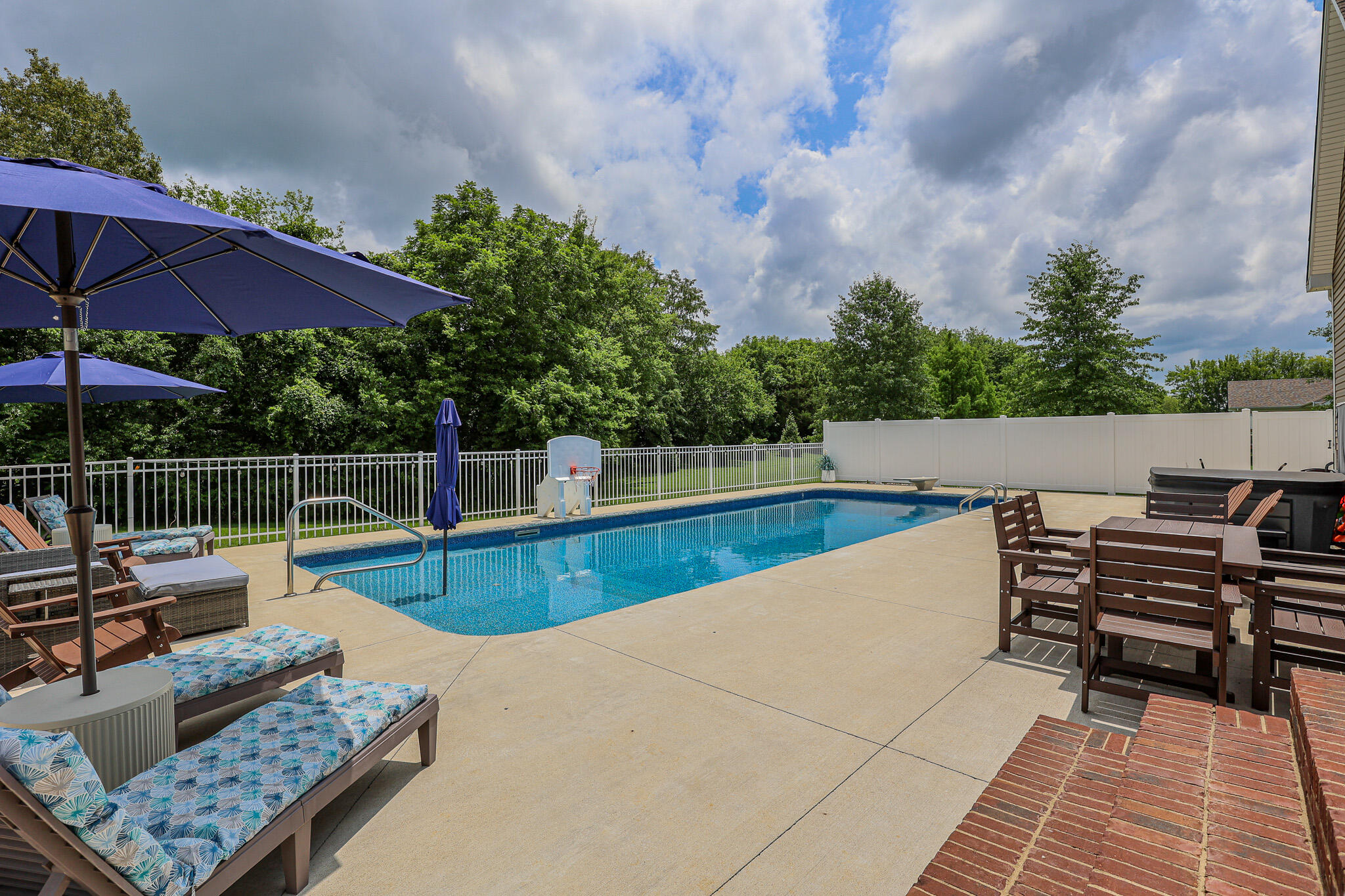 157 Alben Drive Property Photo 41