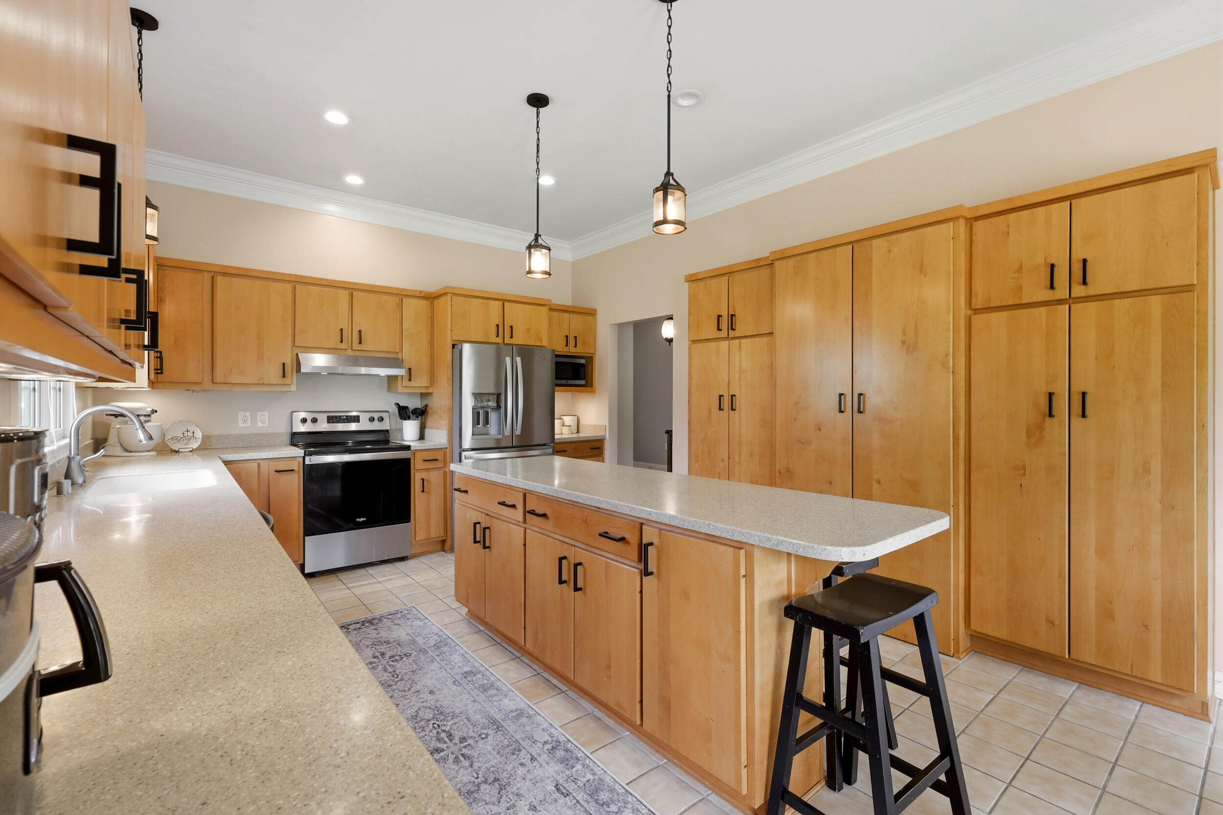 306 Sapphire Court Property Photo 14