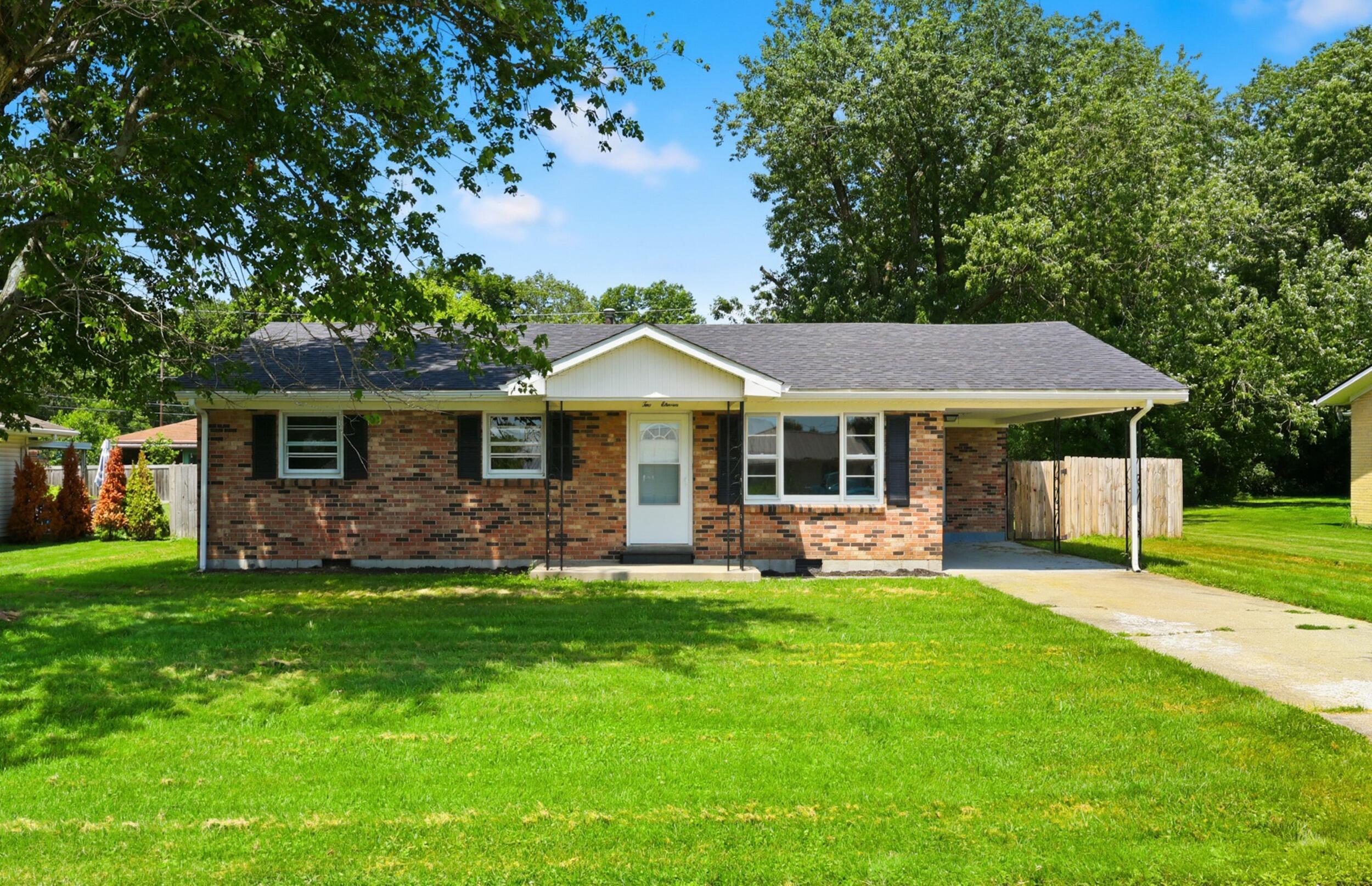 211 Laurel Drive Property Photo 1