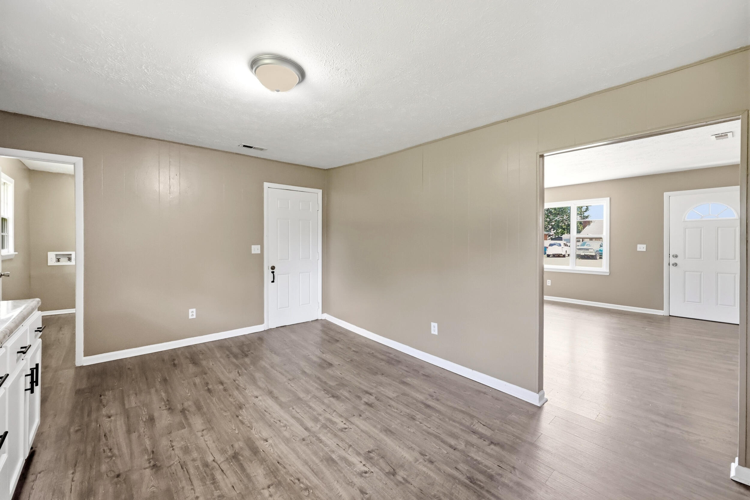 211 Laurel Drive Property Photo 11