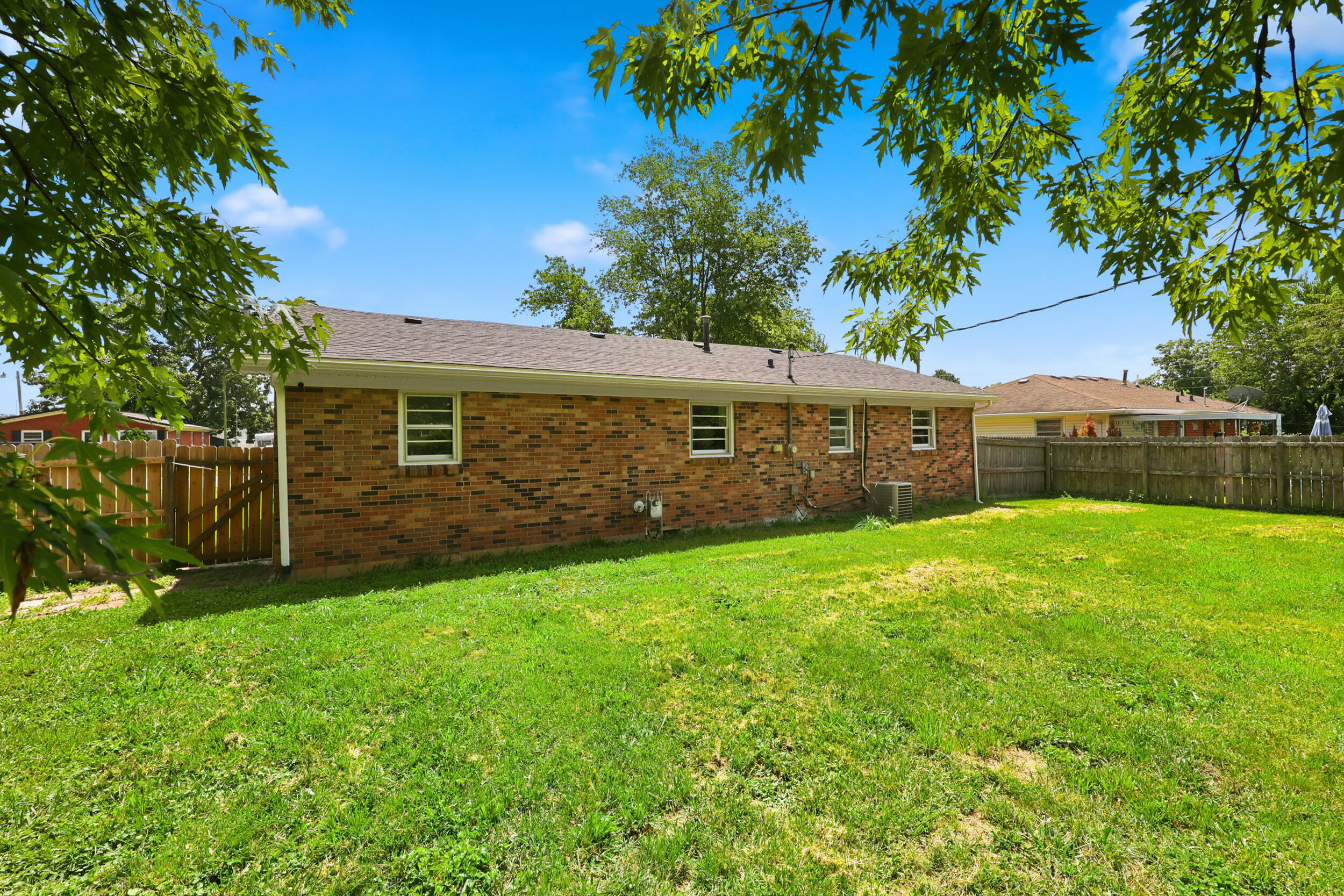 211 Laurel Drive Property Photo 20
