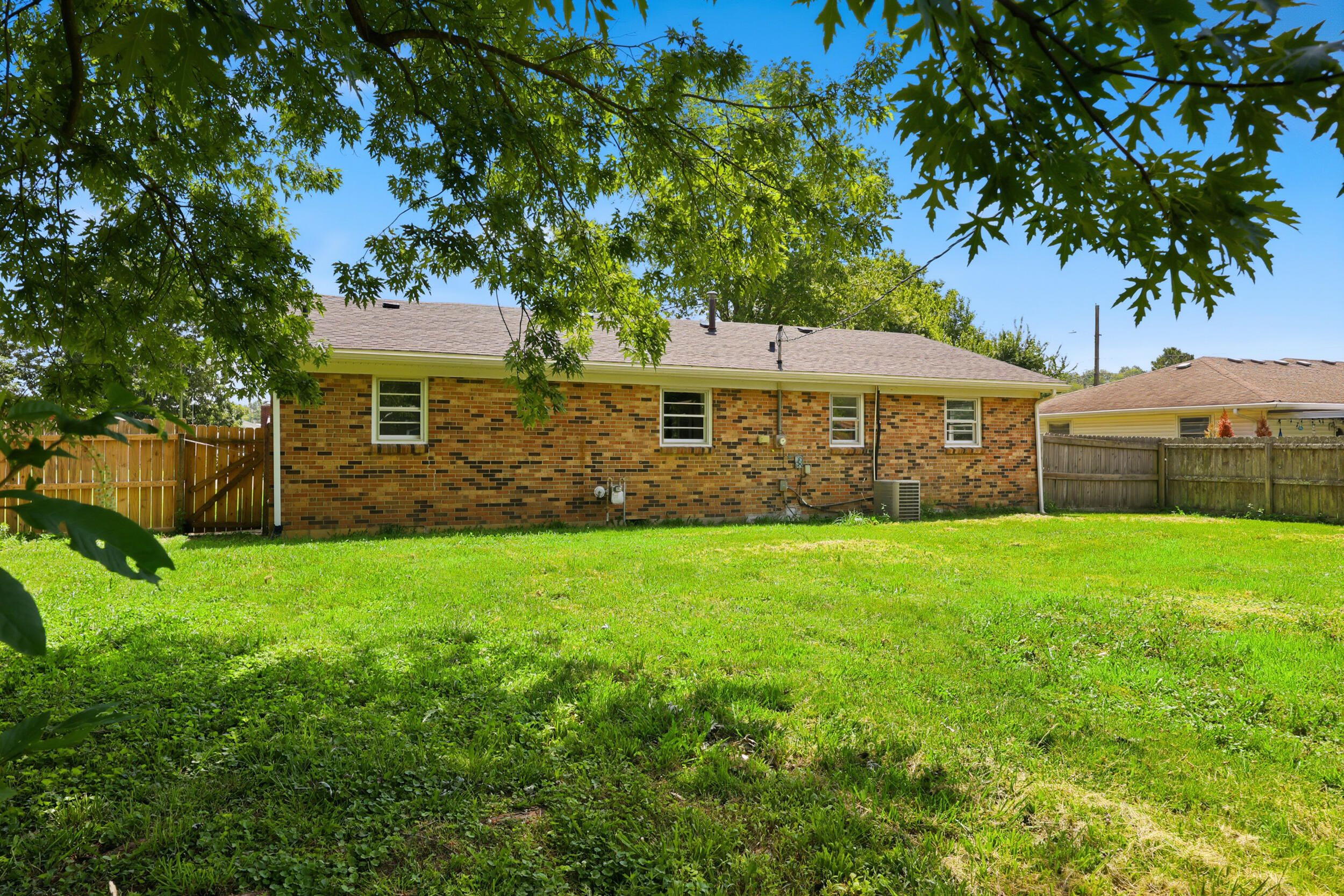 211 Laurel Drive Property Photo 21