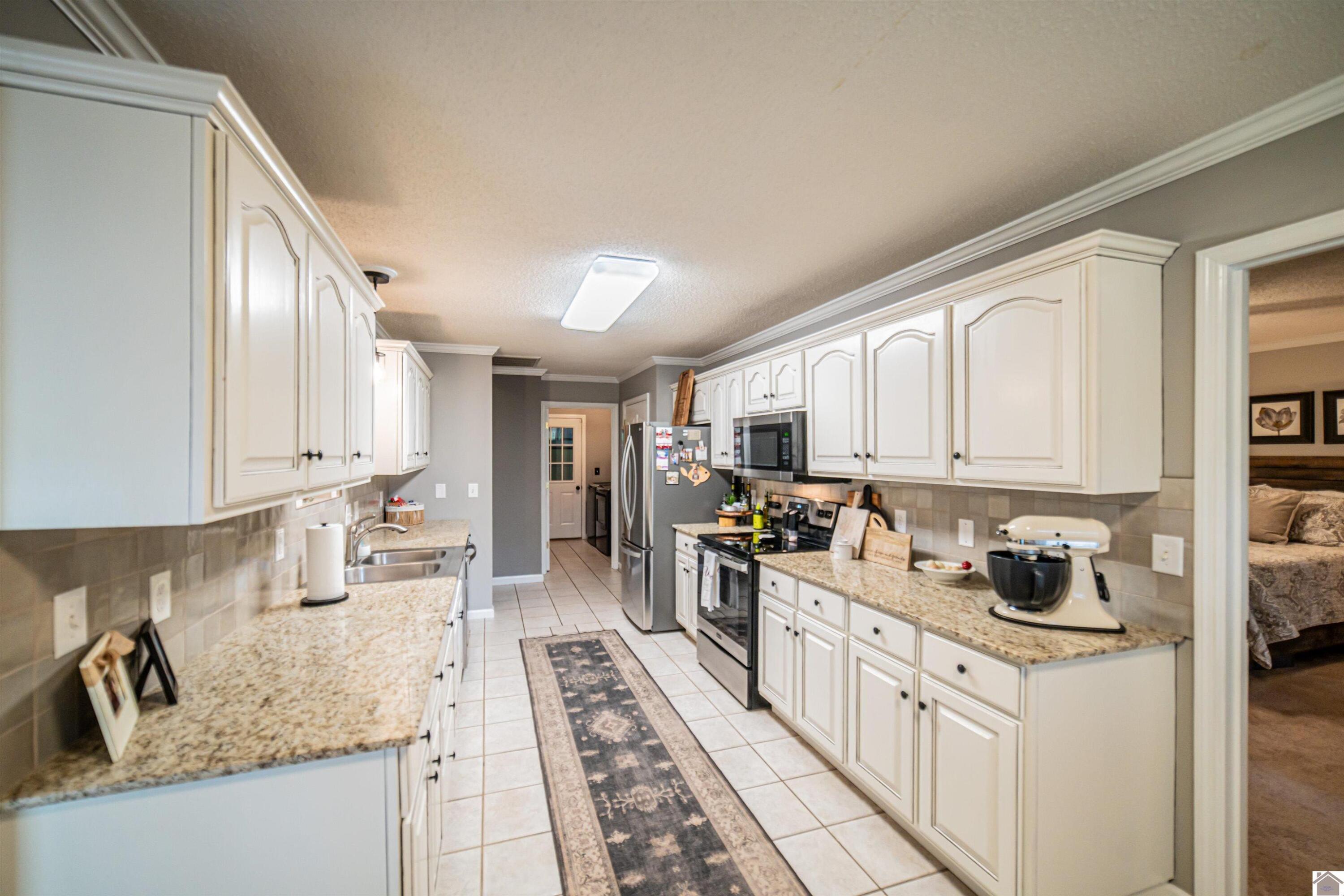 340 Jolee Way Property Photo 10
