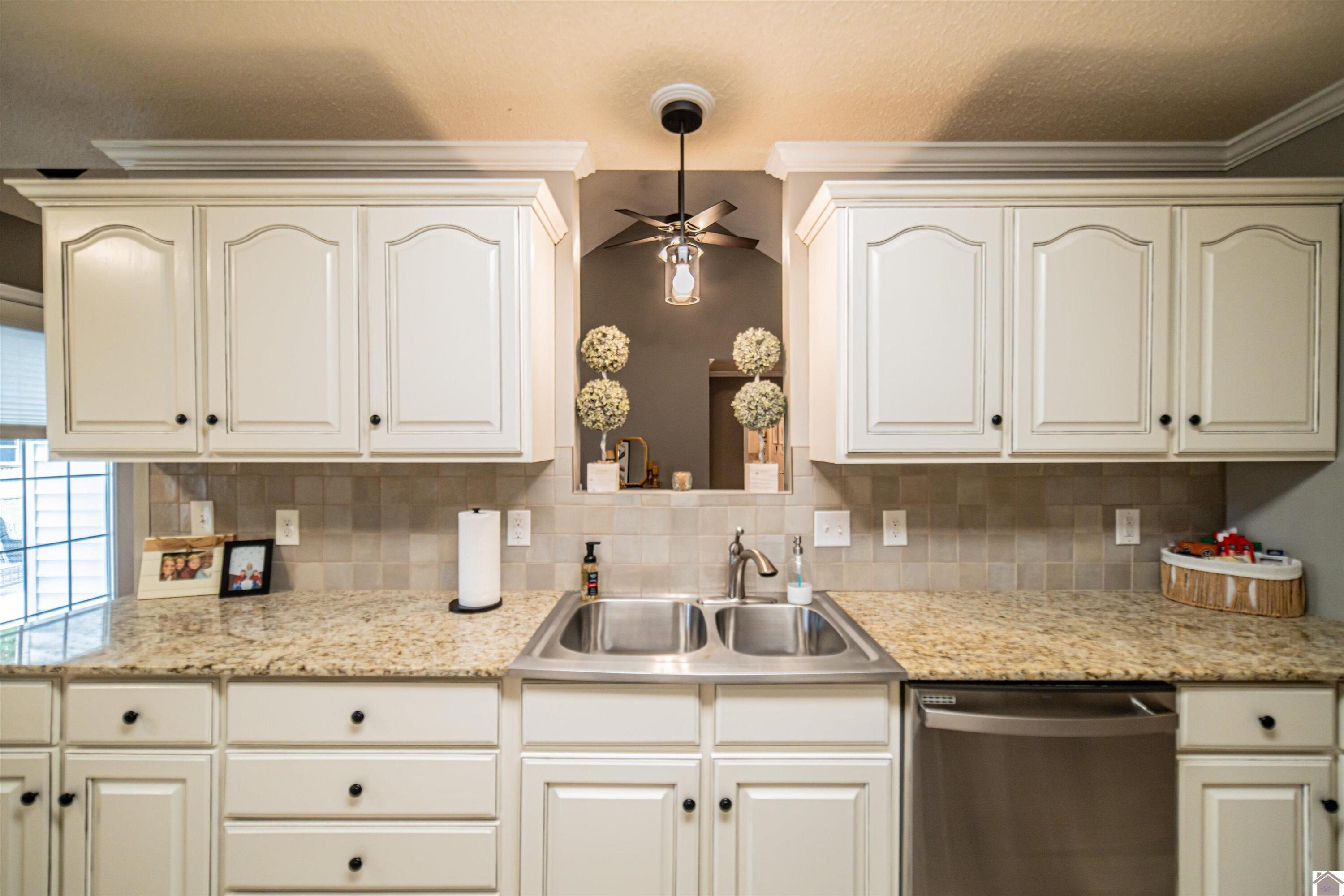 340 Jolee Way Property Photo 14