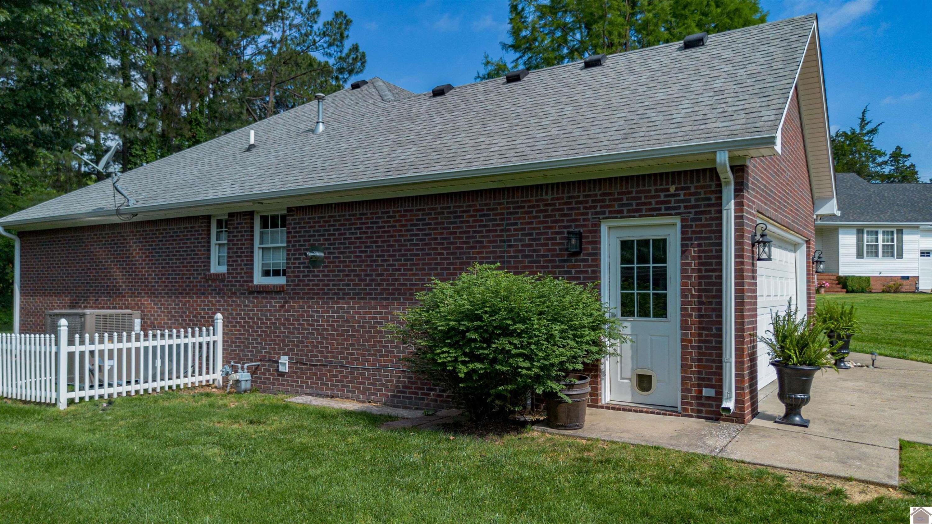 340 Jolee Way Property Photo 34