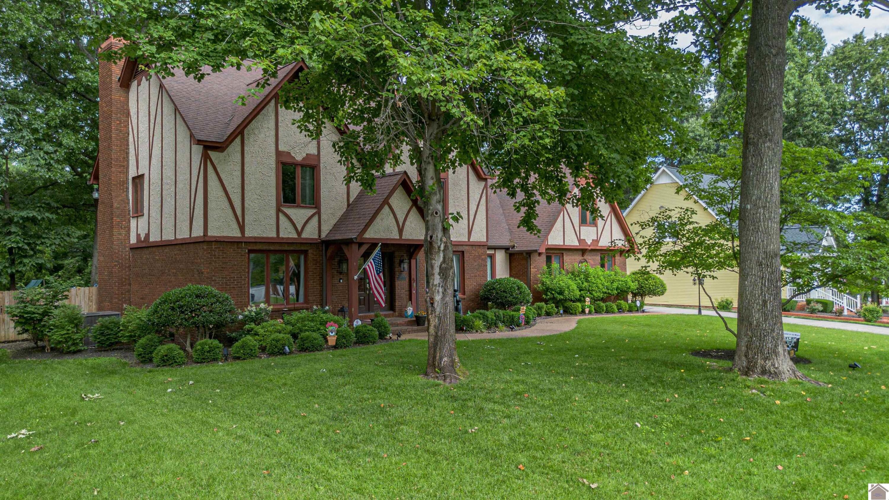 1279 Hedge Lane Property Photo 37