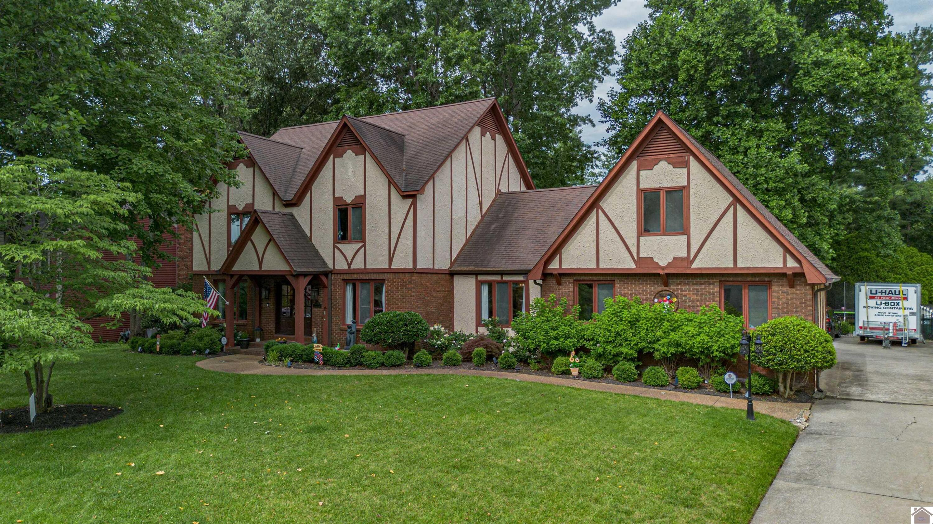 1279 Hedge Lane Property Photo 38