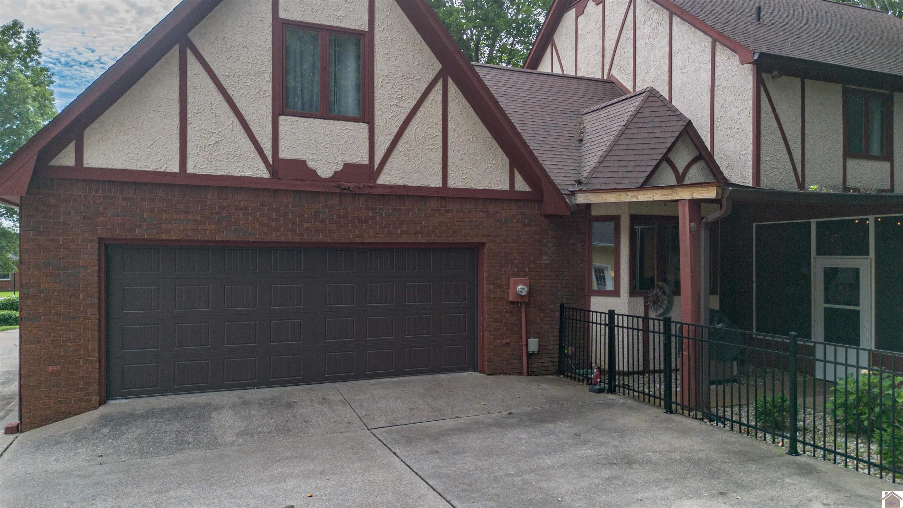 1279 Hedge Lane Property Photo 40