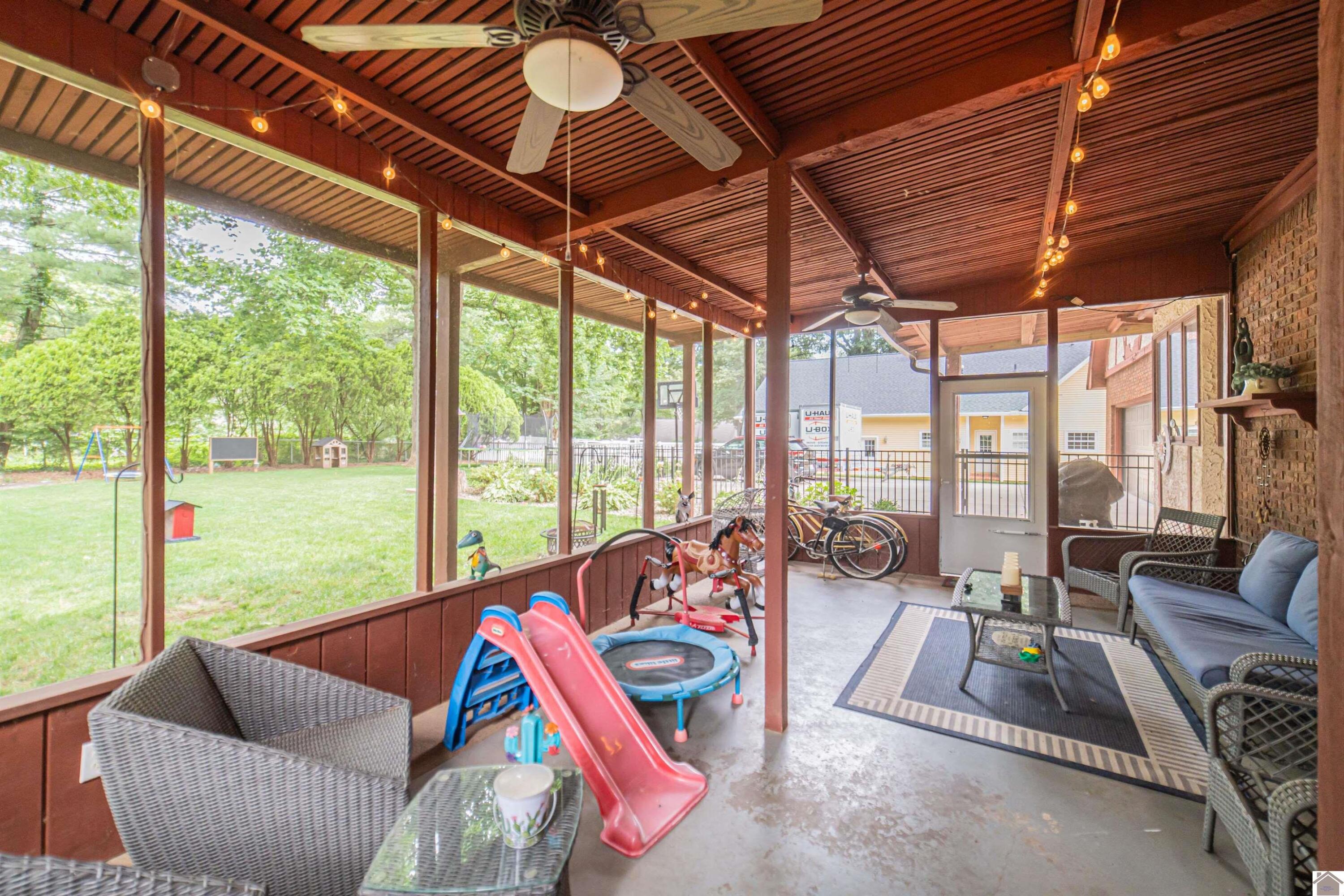 1279 Hedge Lane Property Photo 45