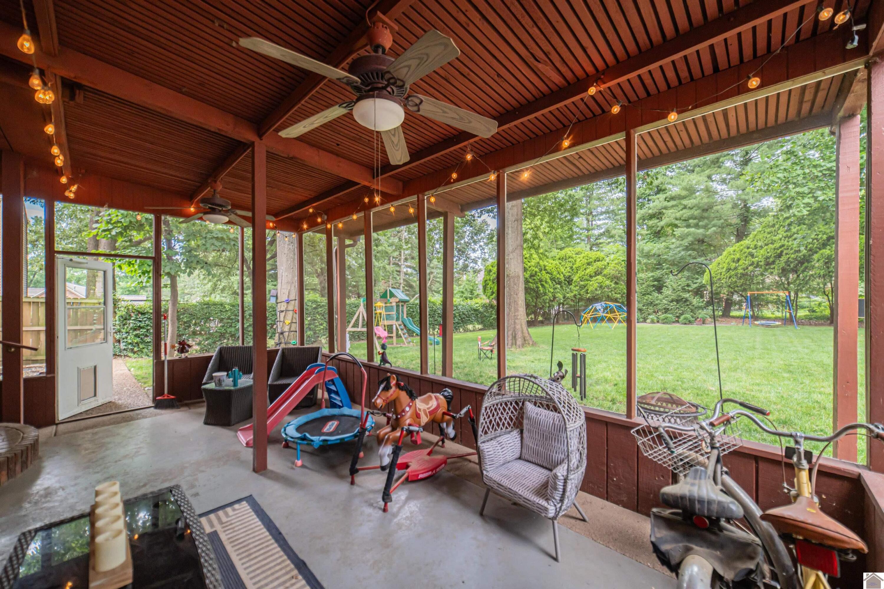 1279 Hedge Lane Property Photo 47