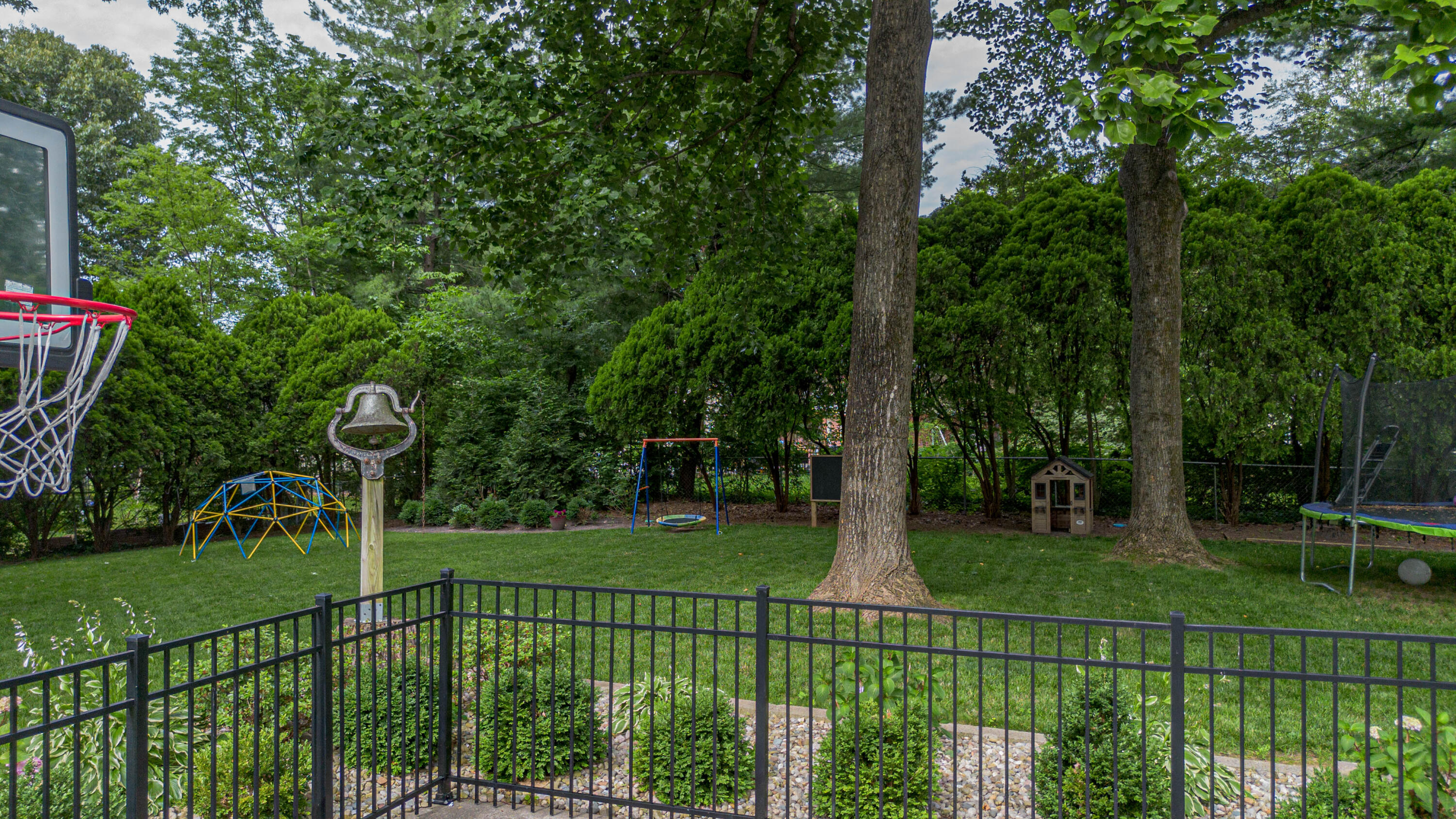 1279 Hedge Lane Property Photo 38