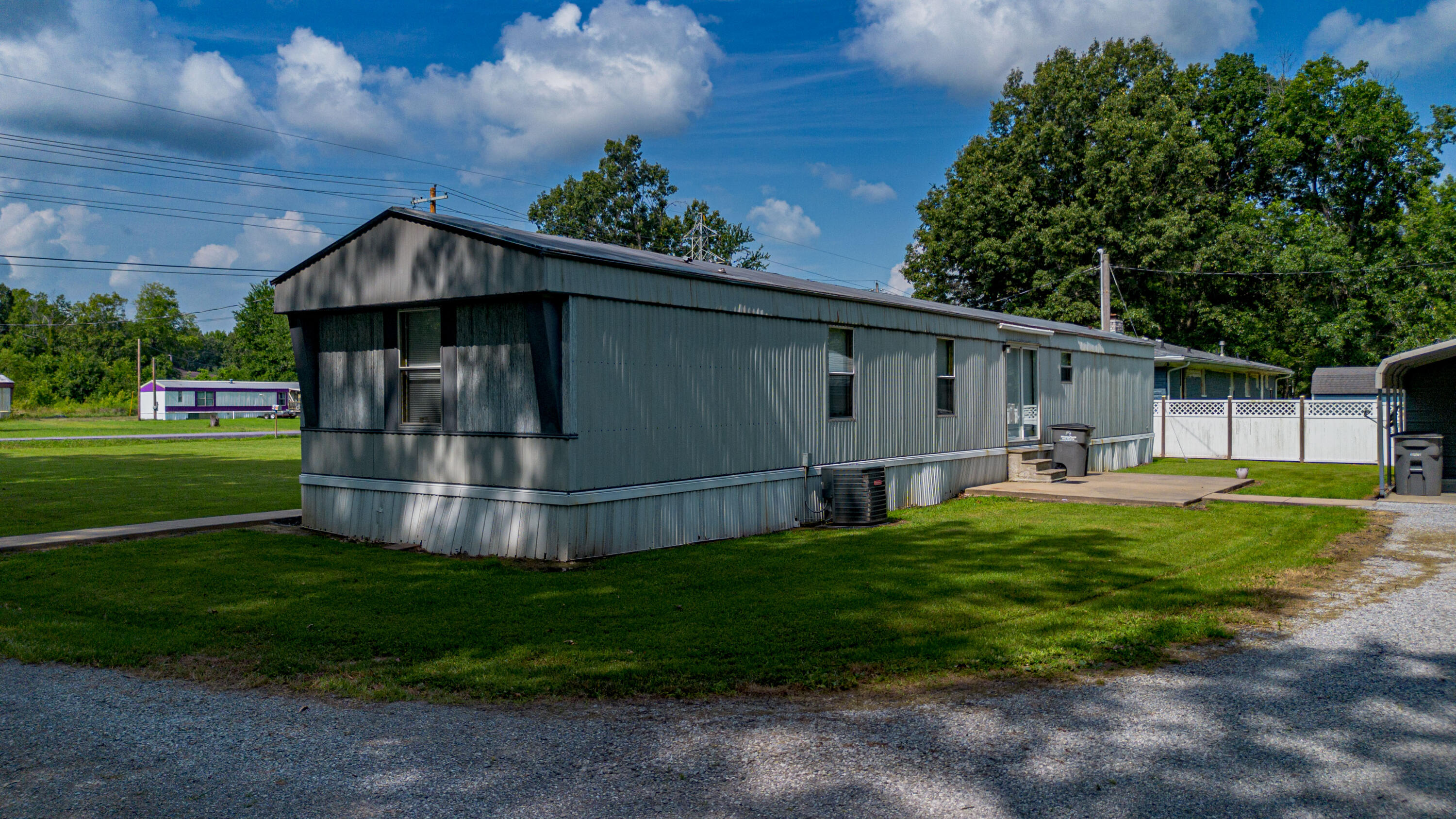 2520 Homewood Avenue Property Photo 2