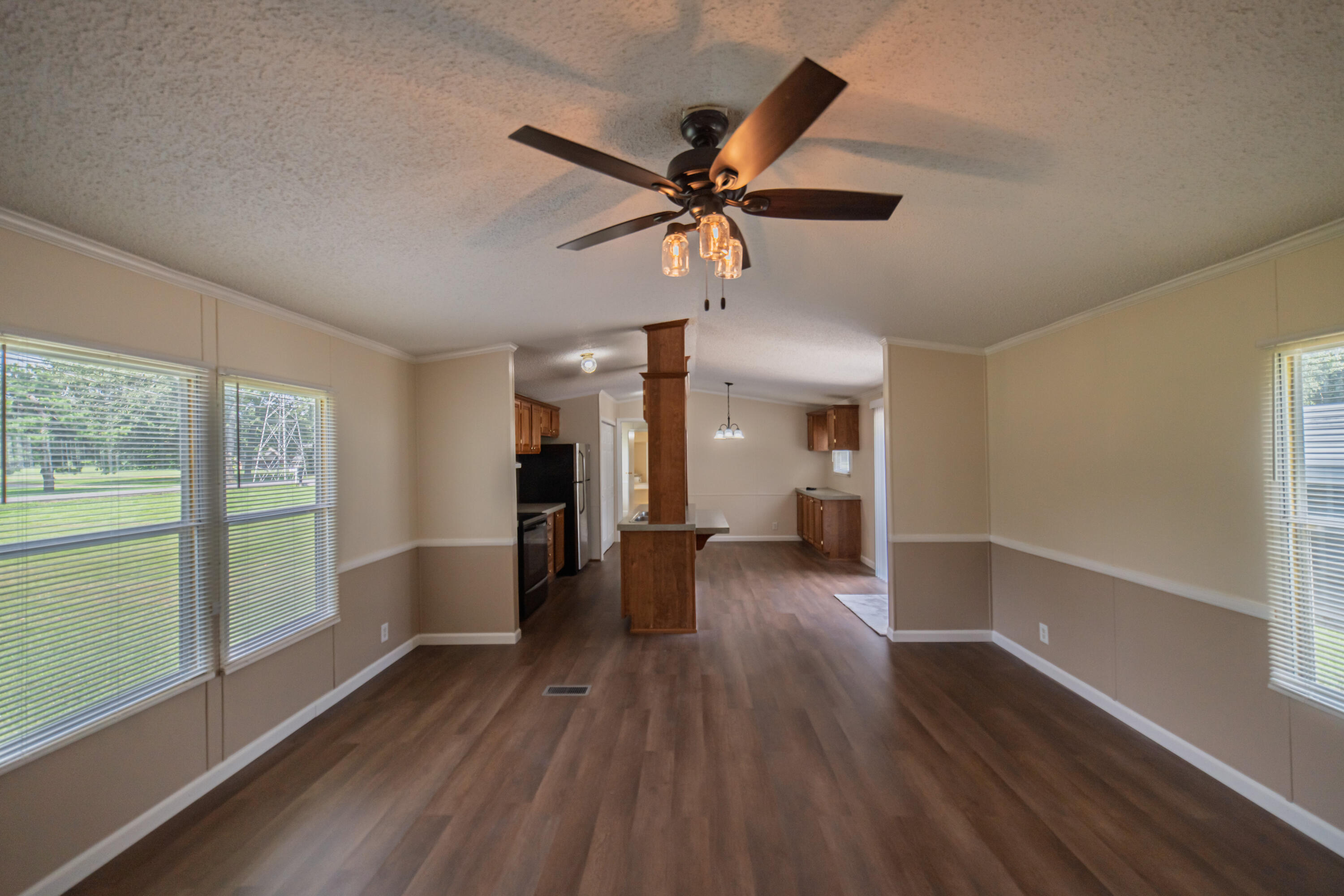 2520 Homewood Avenue Property Photo 6