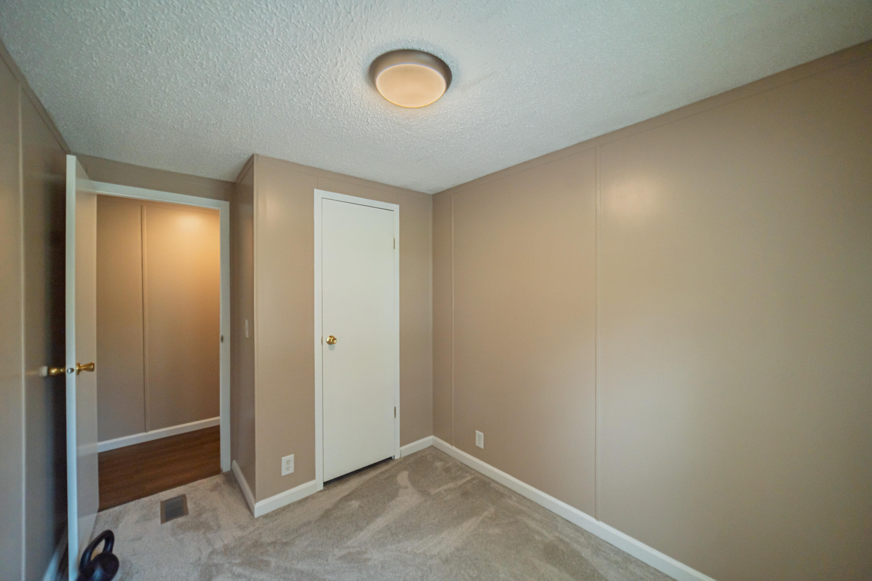 2520 Homewood Avenue Property Photo 20