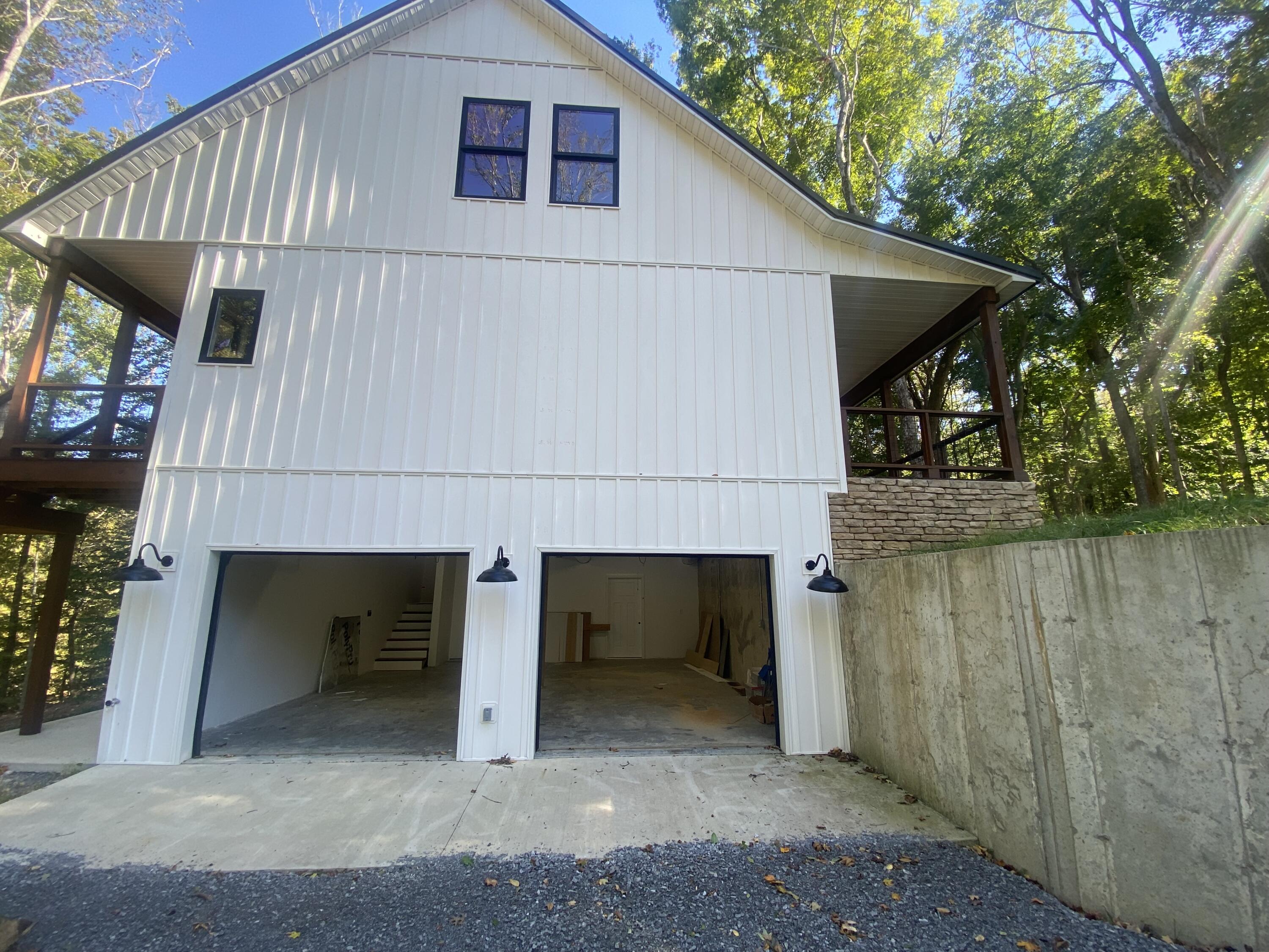 180 Crystal Creek Circle Property Photo 6