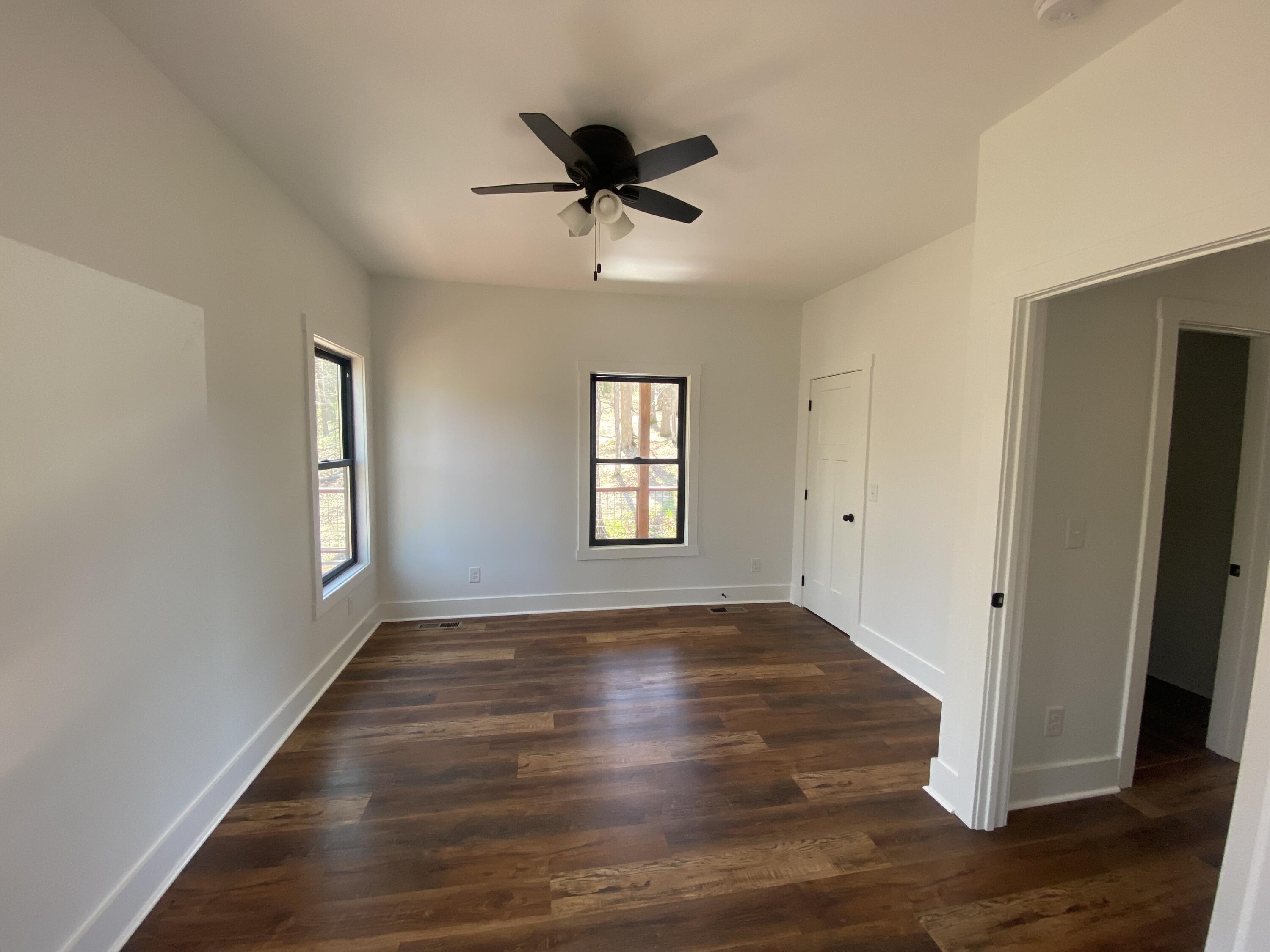 180 Crystal Creek Circle Property Photo 16