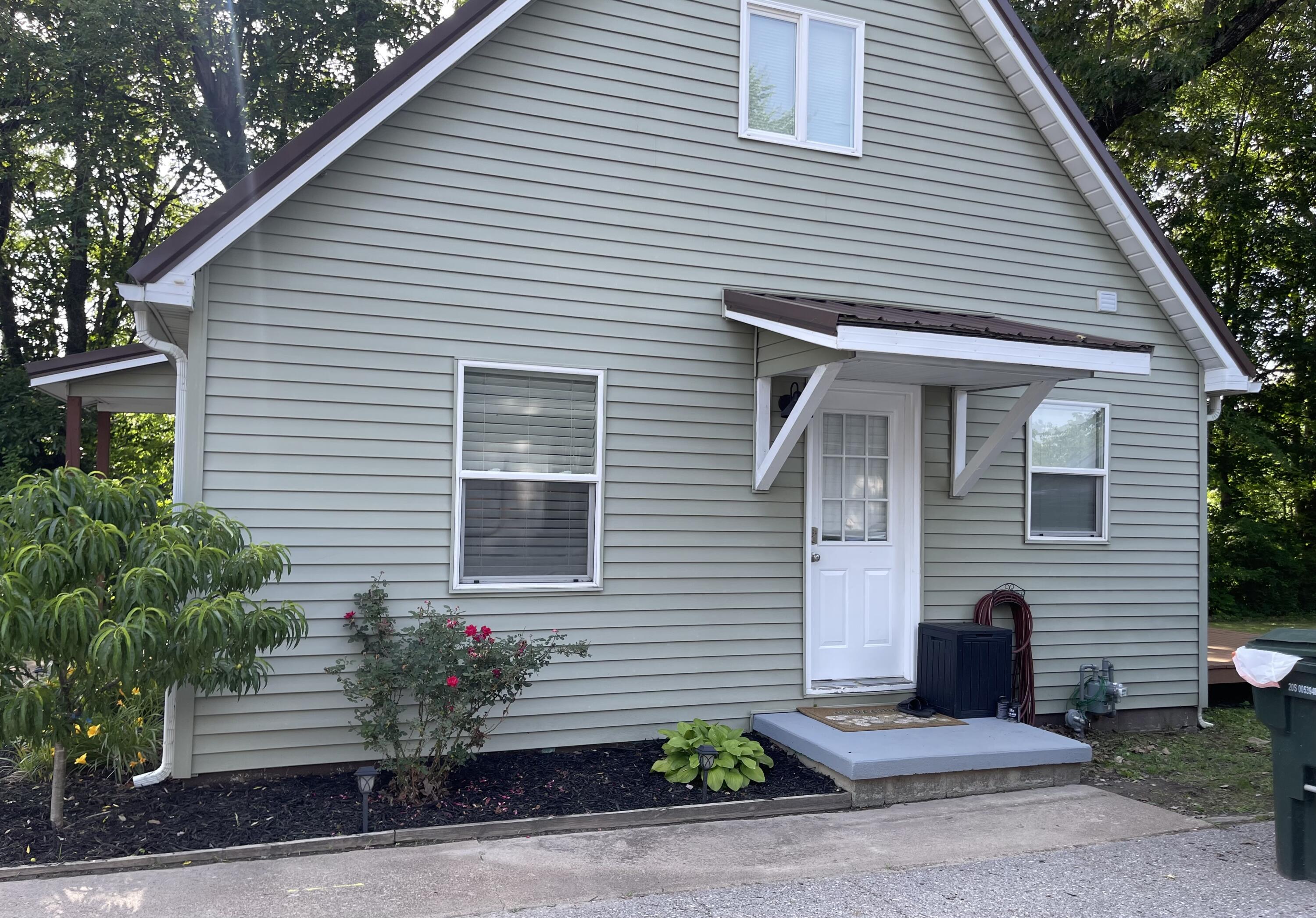 75 W Mclaughlin Avenue Property Photo 4