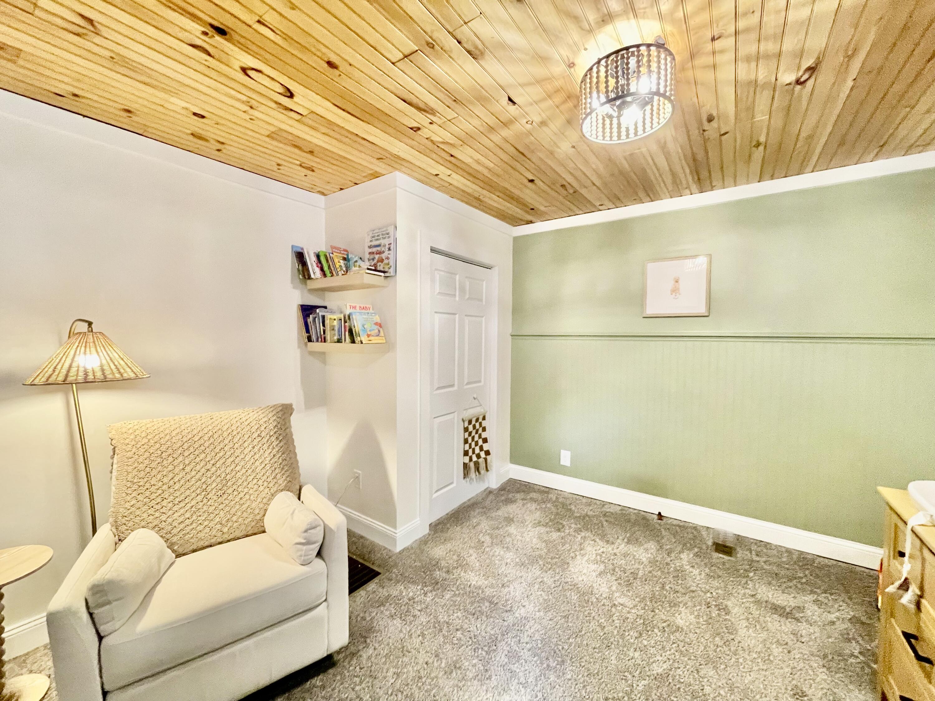 75 W Mclaughlin Avenue Property Photo 24