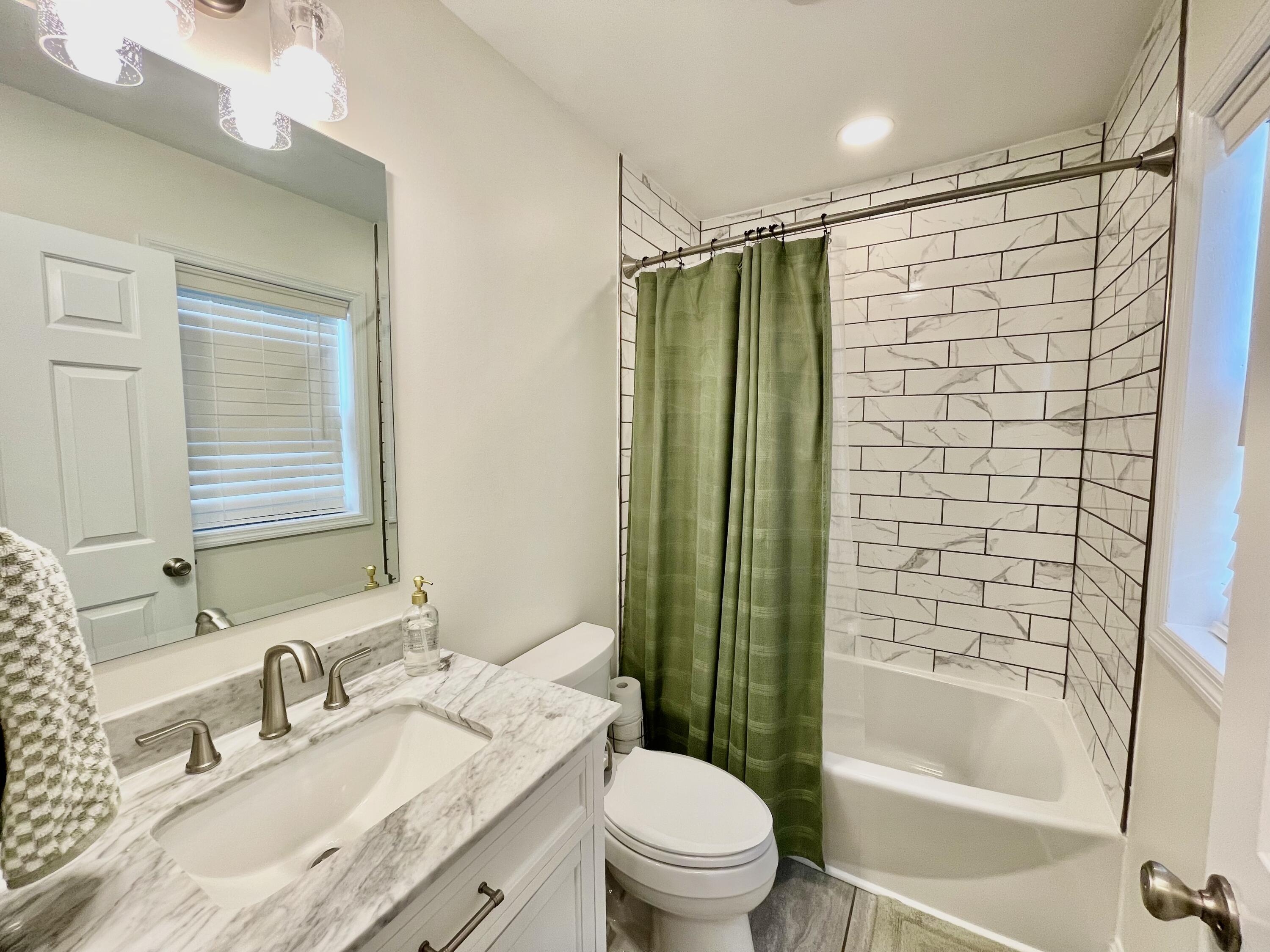 75 W Mclaughlin Avenue Property Photo 26