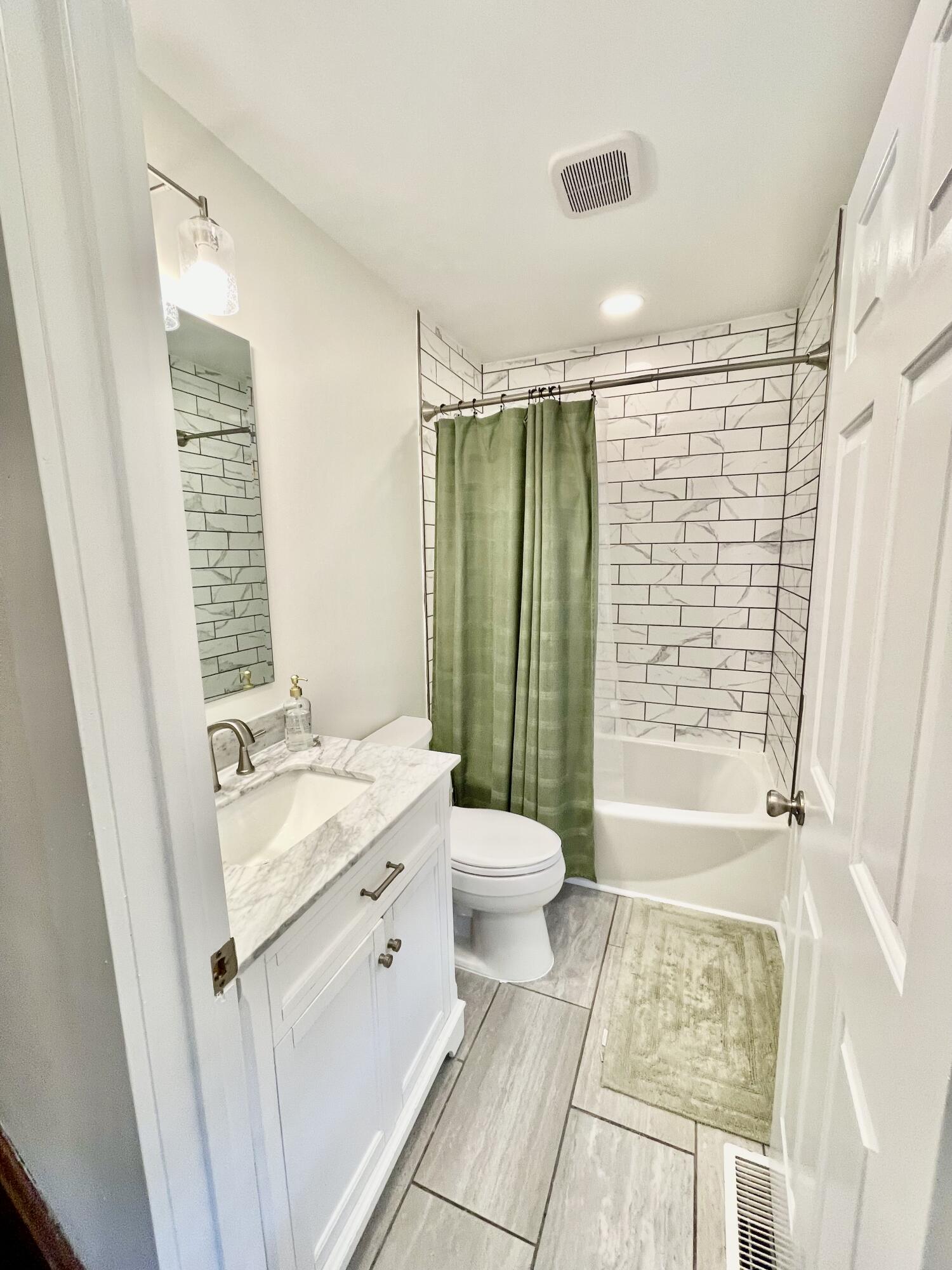 75 W Mclaughlin Avenue Property Photo 27